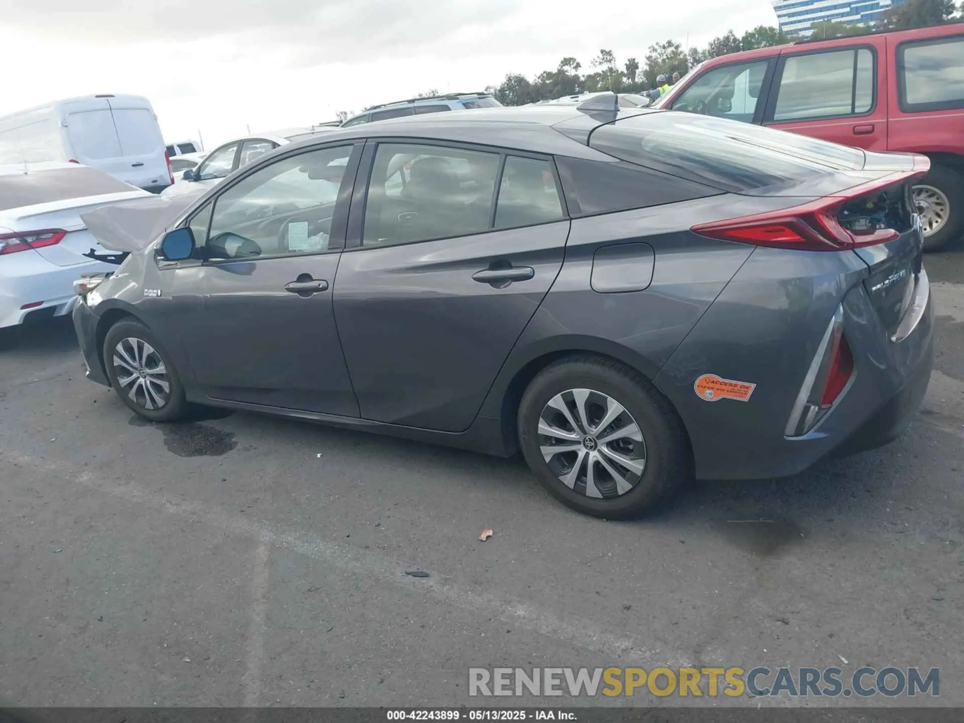 14 fotografías del automóvil dañado JTDKARFP9L3148262 TOYOTA PRIUS PRIME 2020