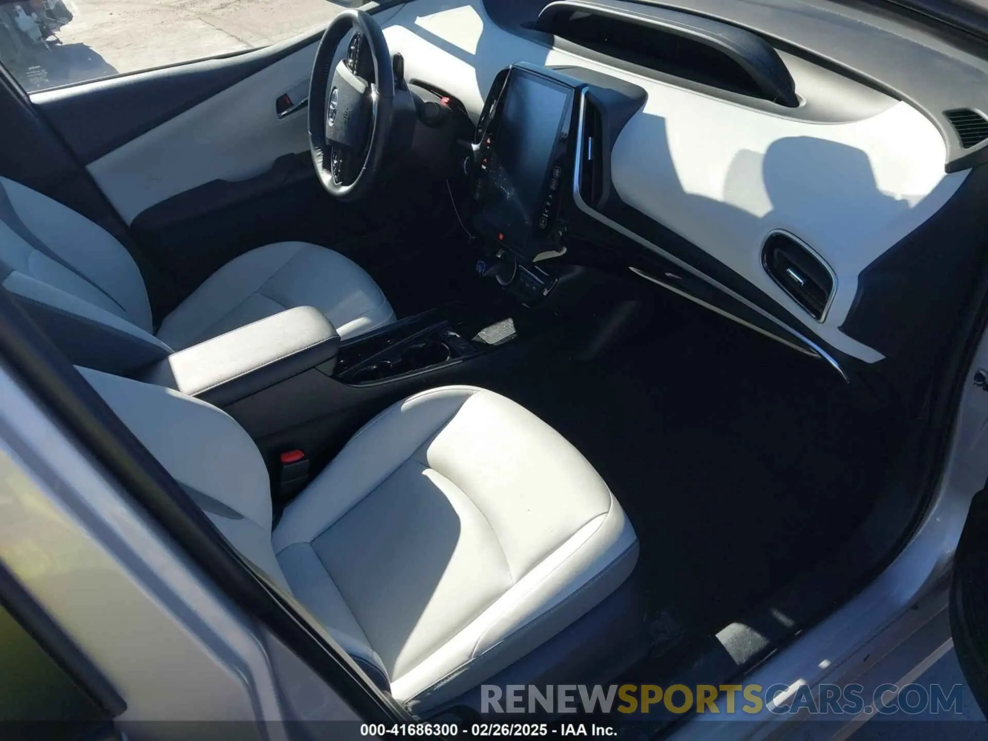 5 fotografías del automóvil dañado JTDKAMFP1M3164931 TOYOTA PRIUS PRIME 2021
