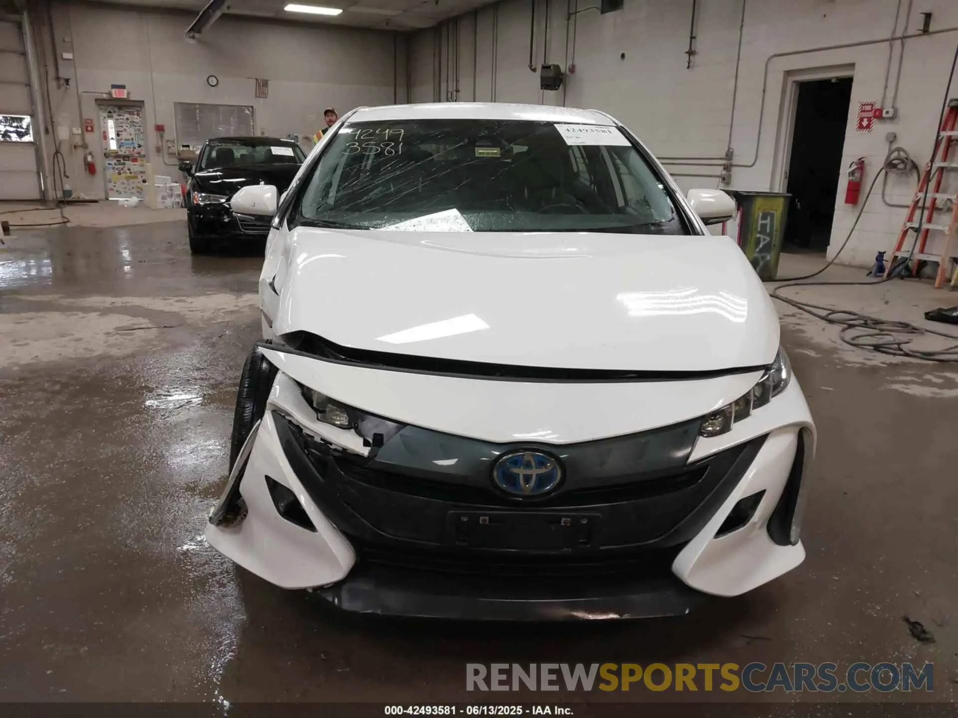 12 fotografías del automóvil dañado JTDKAMFP2M3166204 TOYOTA PRIUS PRIME 2021
