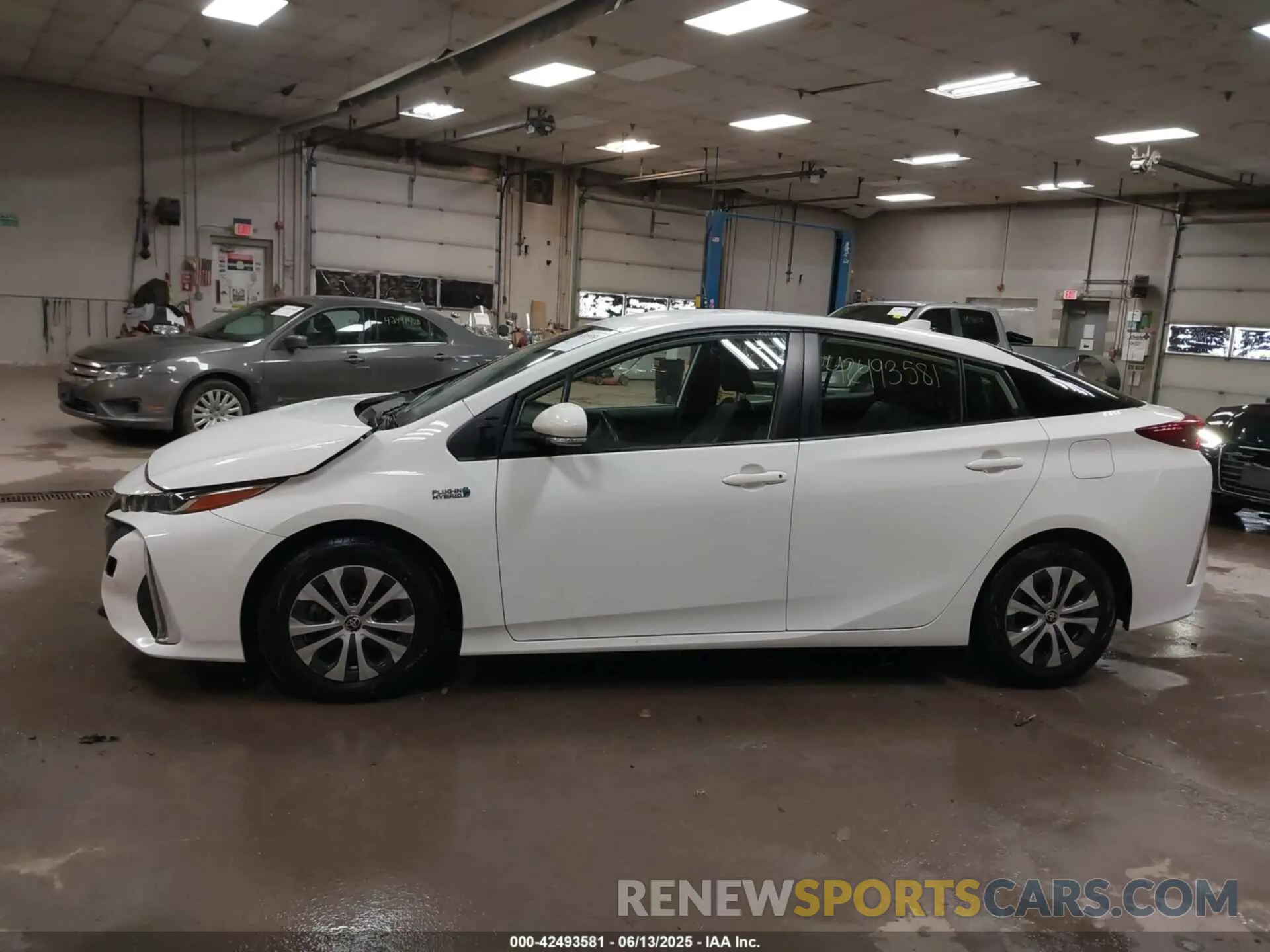 14 fotografías del automóvil dañado JTDKAMFP2M3166204 TOYOTA PRIUS PRIME 2021