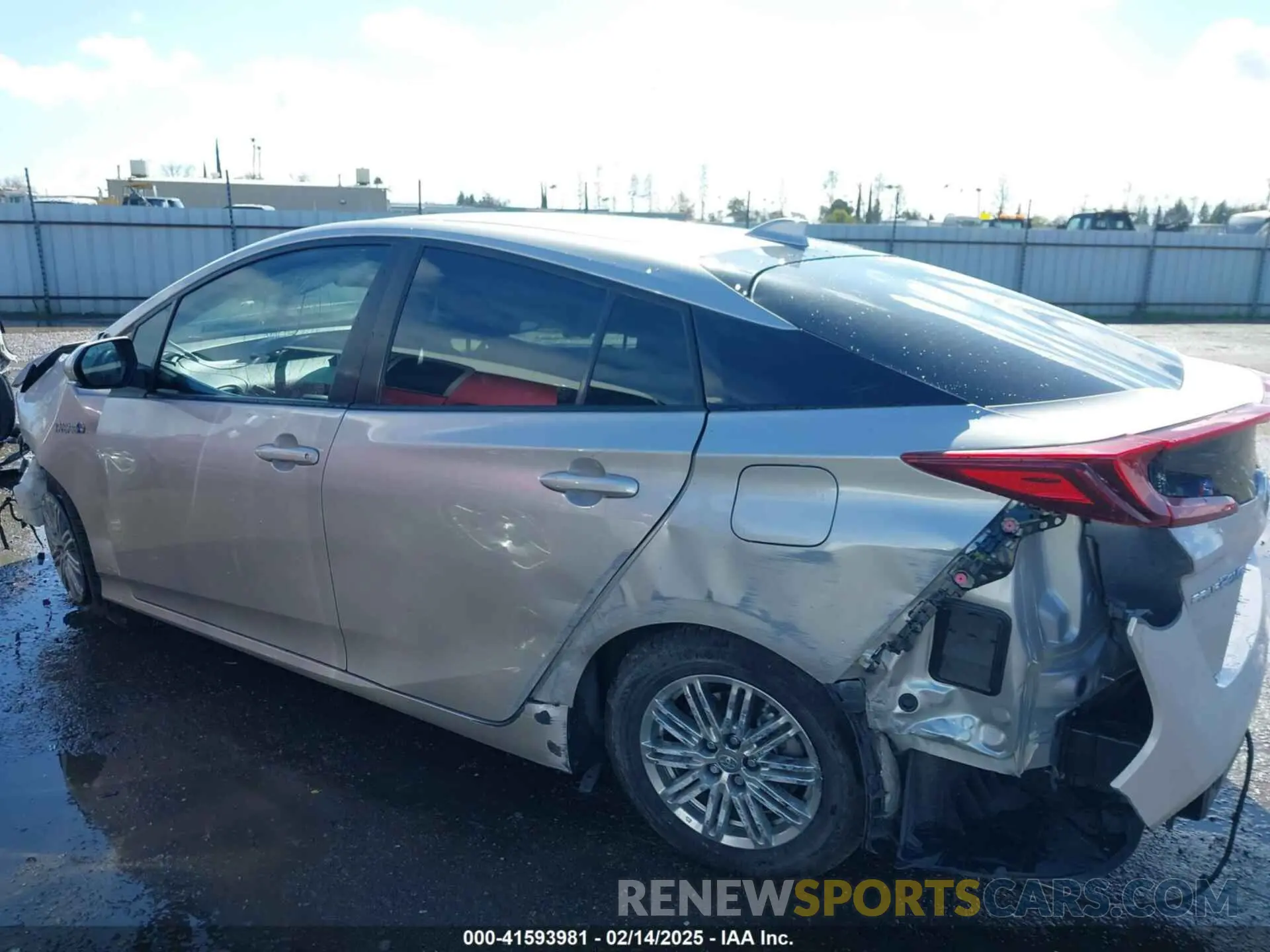 15 fotografías del automóvil dañado JTDKAMFP2M3182760 TOYOTA PRIUS PRIME 2021