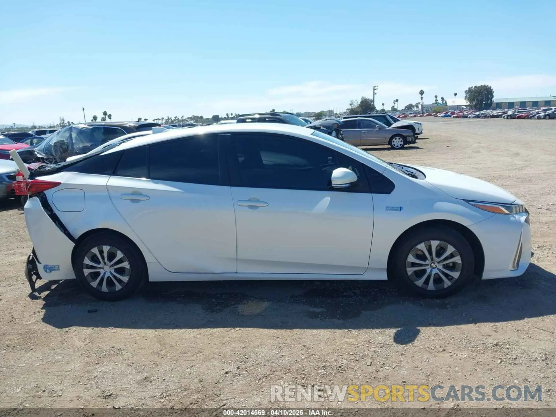 13 fotografías del automóvil dañado JTDKAMFP2M3184900 TOYOTA PRIUS PRIME 2021