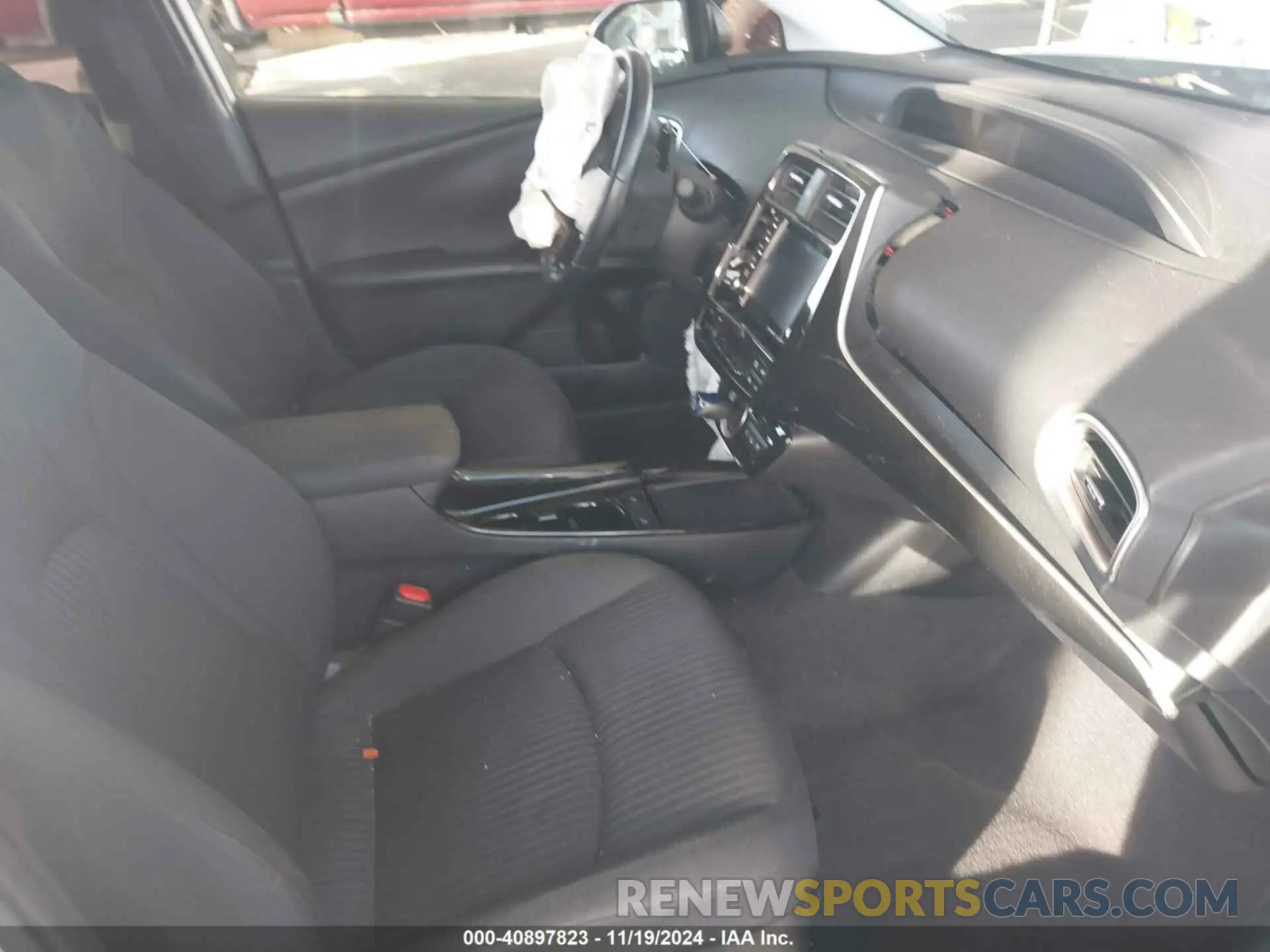 5 fotografías del automóvil dañado JTDKAMFP2M3194066 TOYOTA PRIUS PRIME 2021