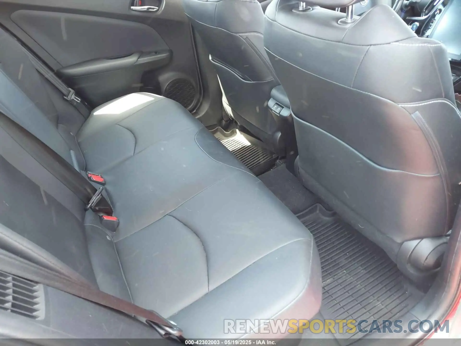 8 fotografías del automóvil dañado JTDKAMFP6M3192515 TOYOTA PRIUS PRIME 2021
