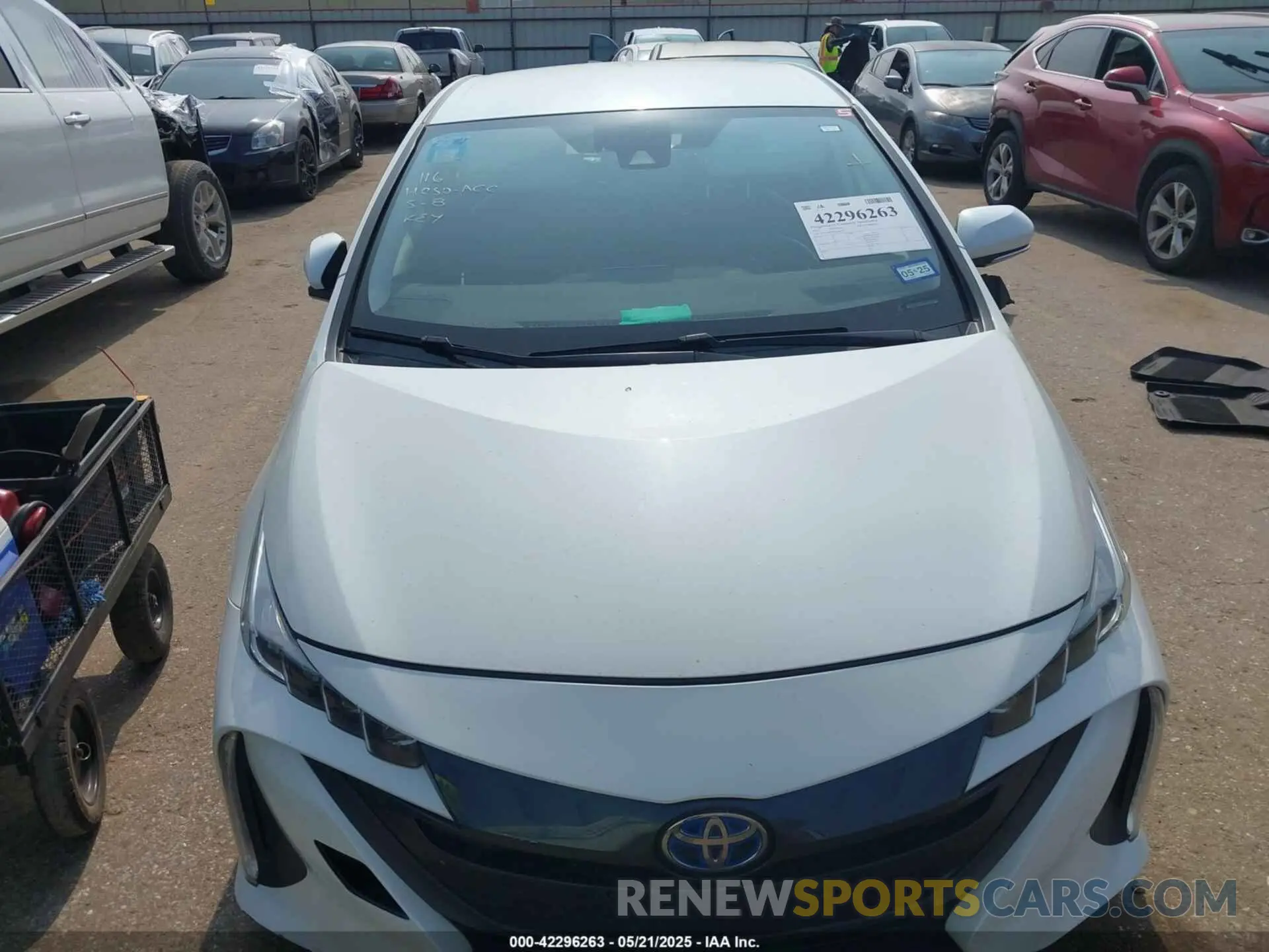 12 fotografías del automóvil dañado JTDKAMFP7M3194774 TOYOTA PRIUS PRIME 2021
