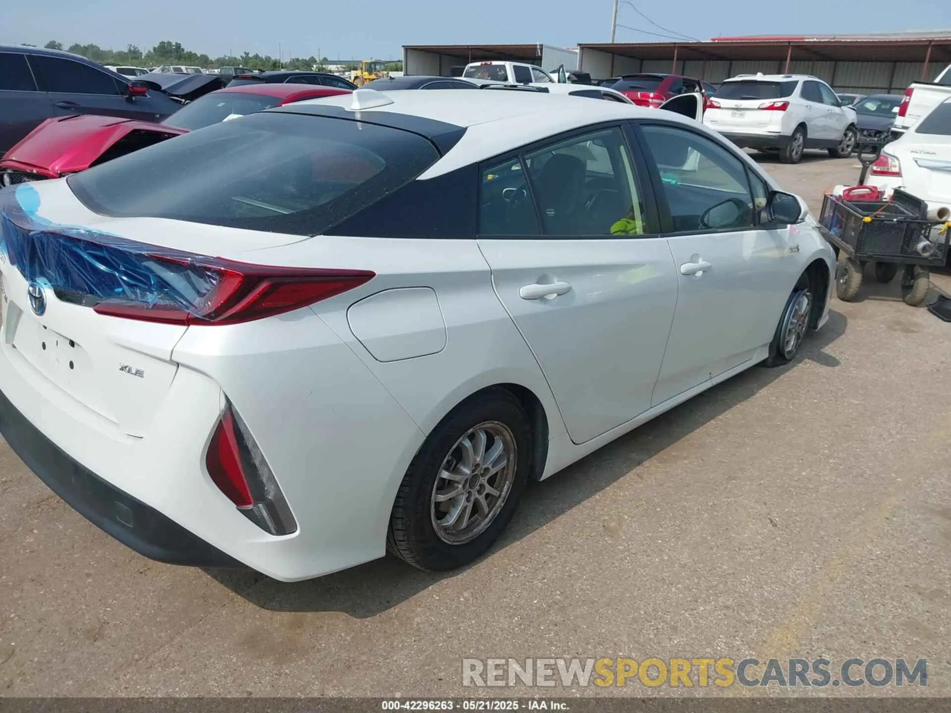 4 fotografías del automóvil dañado JTDKAMFP7M3194774 TOYOTA PRIUS PRIME 2021