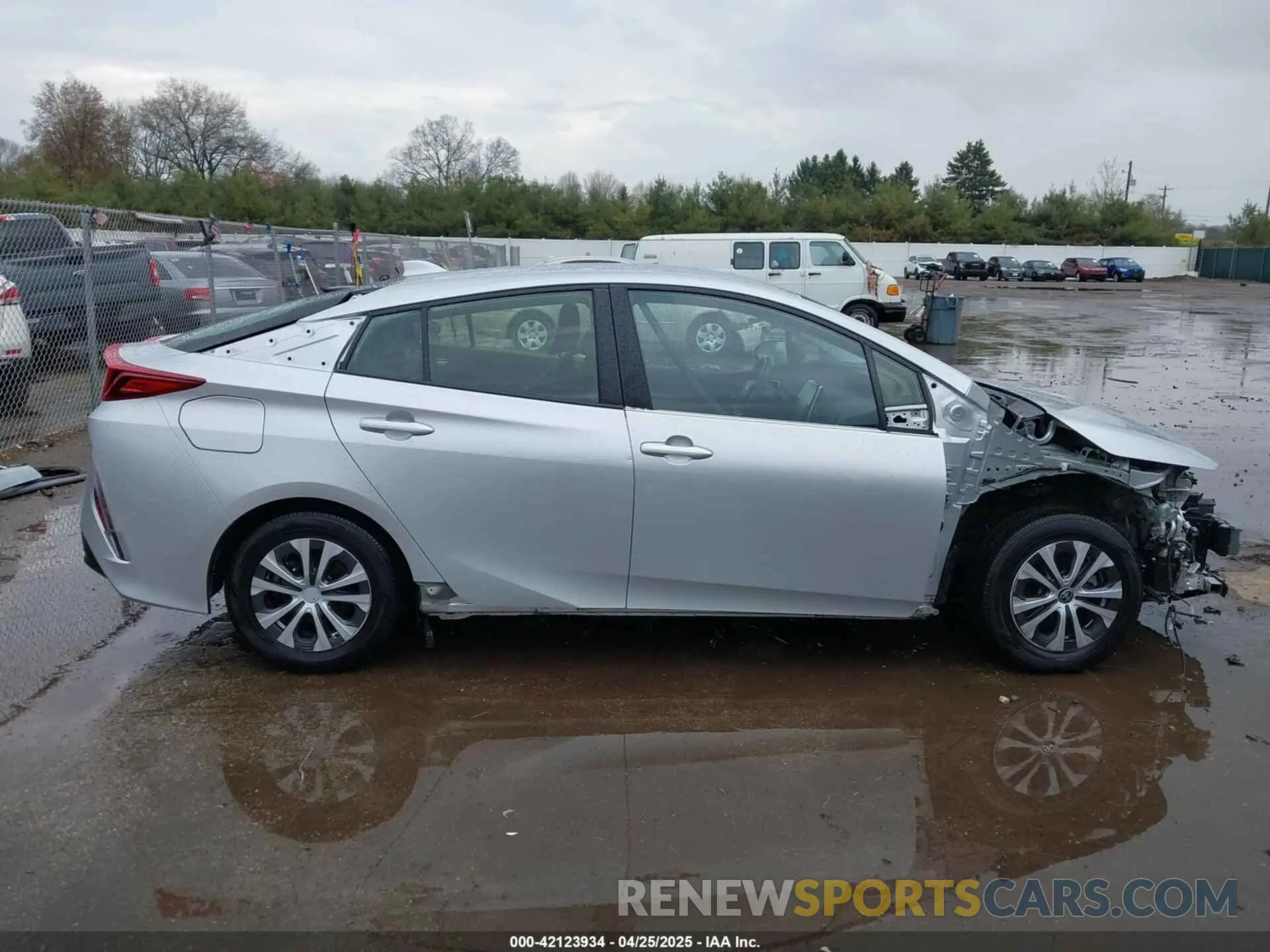 14 fotografías del automóvil dañado JTDKAMFP9M3170928 TOYOTA PRIUS PRIME 2021
