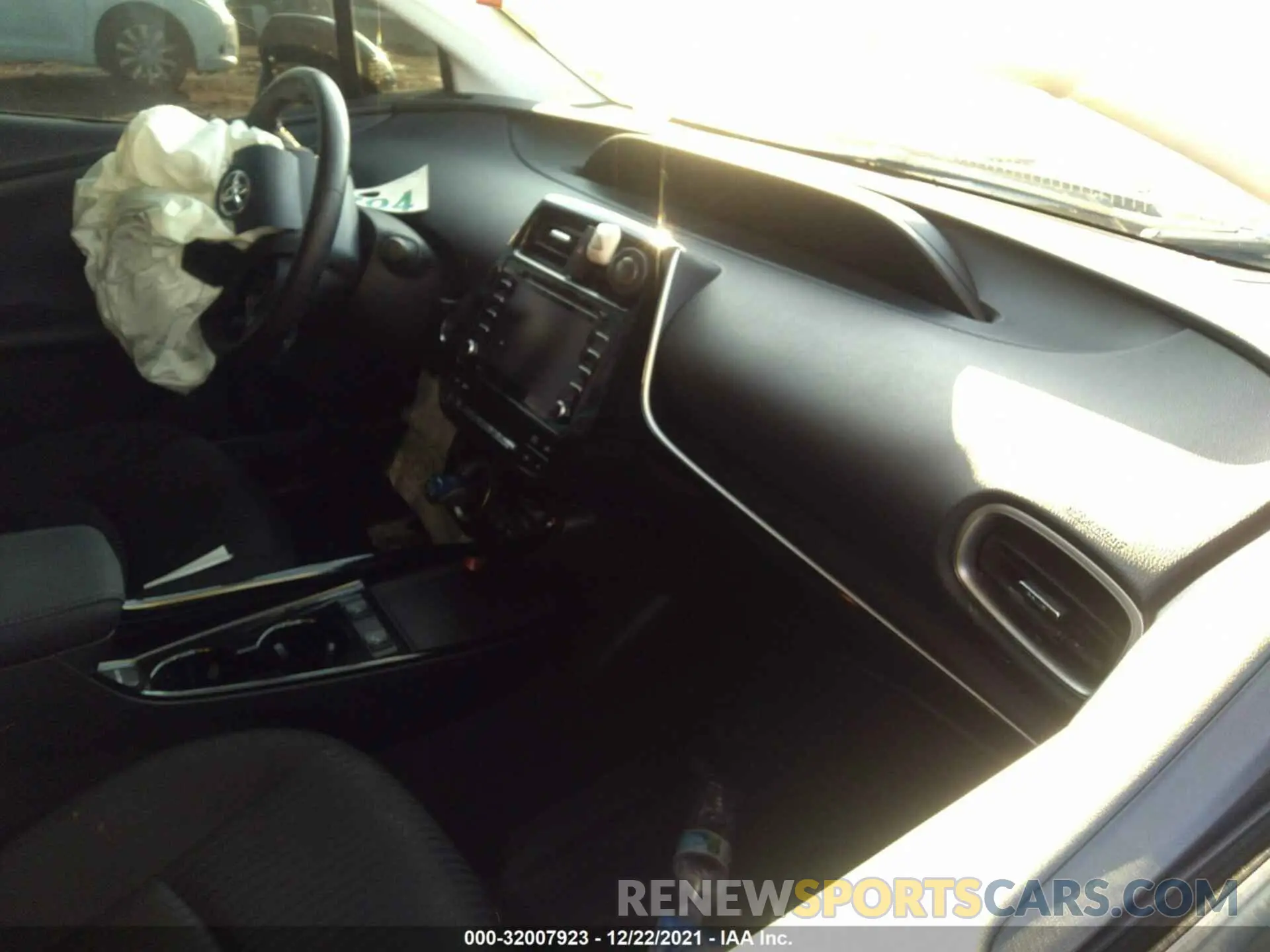 5 fotografías del automóvil dañado JTDKAMFP9M3174610 TOYOTA PRIUS PRIME 2021