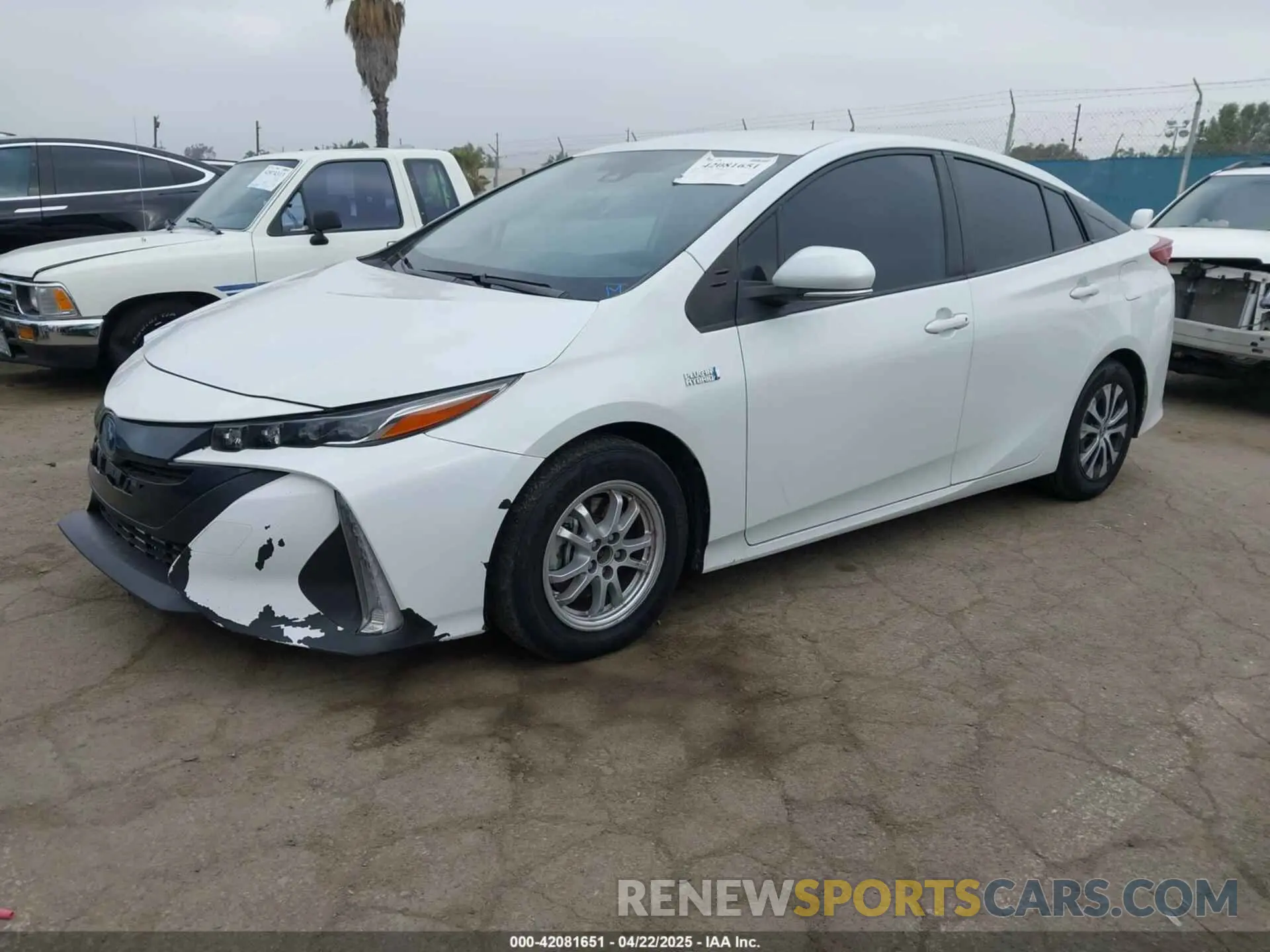 2 fotografías del automóvil dañado JTDKAMFP9M3194047 TOYOTA PRIUS PRIME 2021