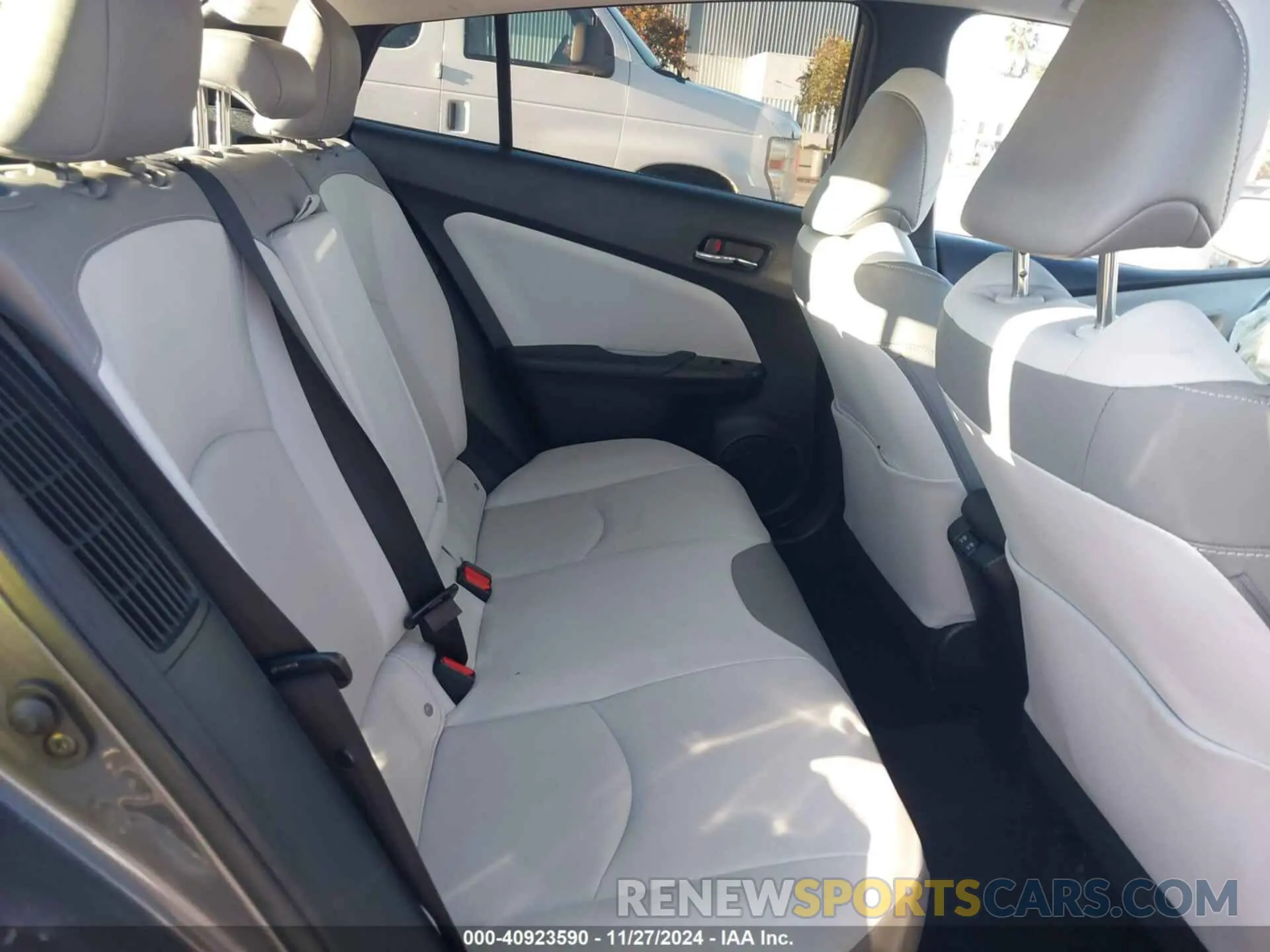 8 fotografías del automóvil dañado JTDKAMFP0N3224098 TOYOTA PRIUS PRIME 2022