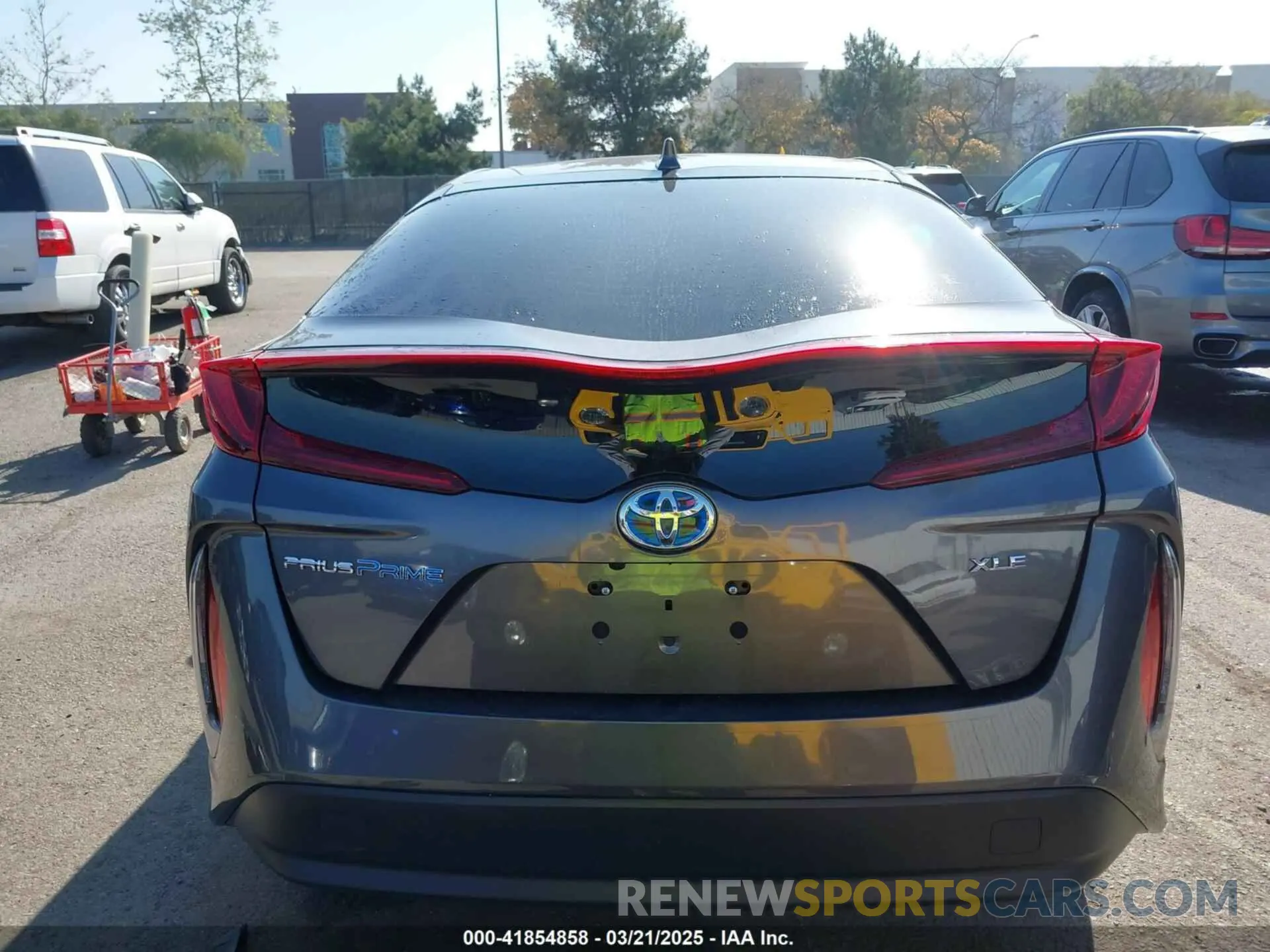 17 fotografías del automóvil dañado JTDKAMFP3N3229070 TOYOTA PRIUS PRIME 2022
