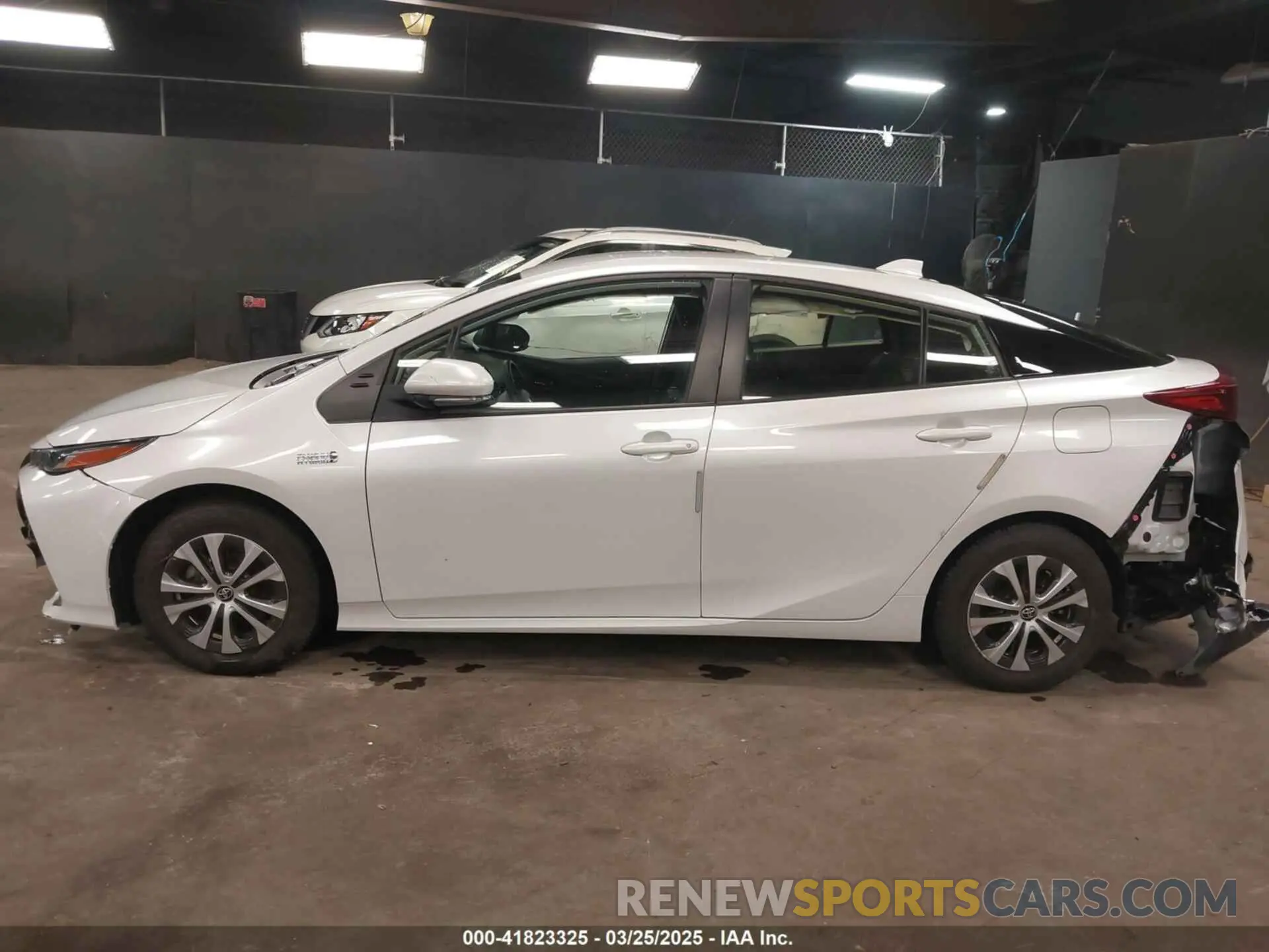 14 fotografías del automóvil dañado JTDKAMFP4N3204257 TOYOTA PRIUS PRIME 2022