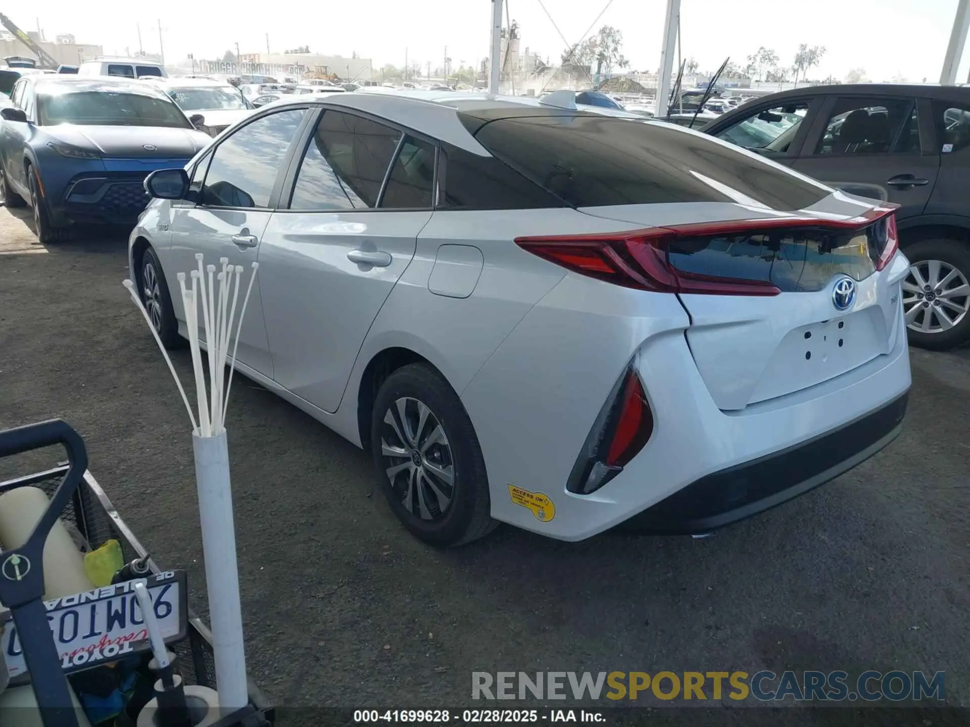 3 fotografías del automóvil dañado JTDKAMFP4N3223374 TOYOTA PRIUS PRIME 2022