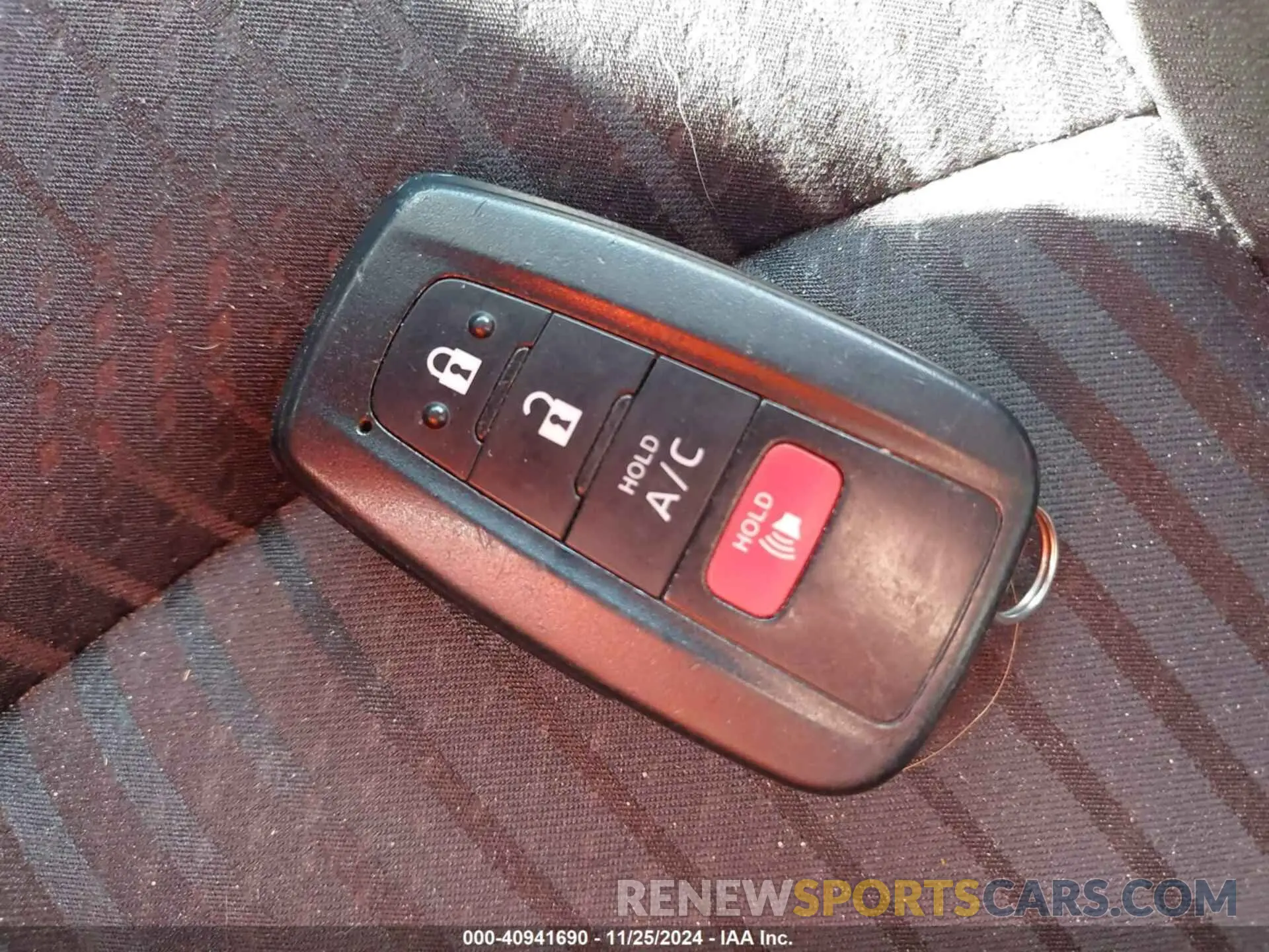 11 fotografías del automóvil dañado JTDKAMFP8N3203080 TOYOTA PRIUS PRIME 2022