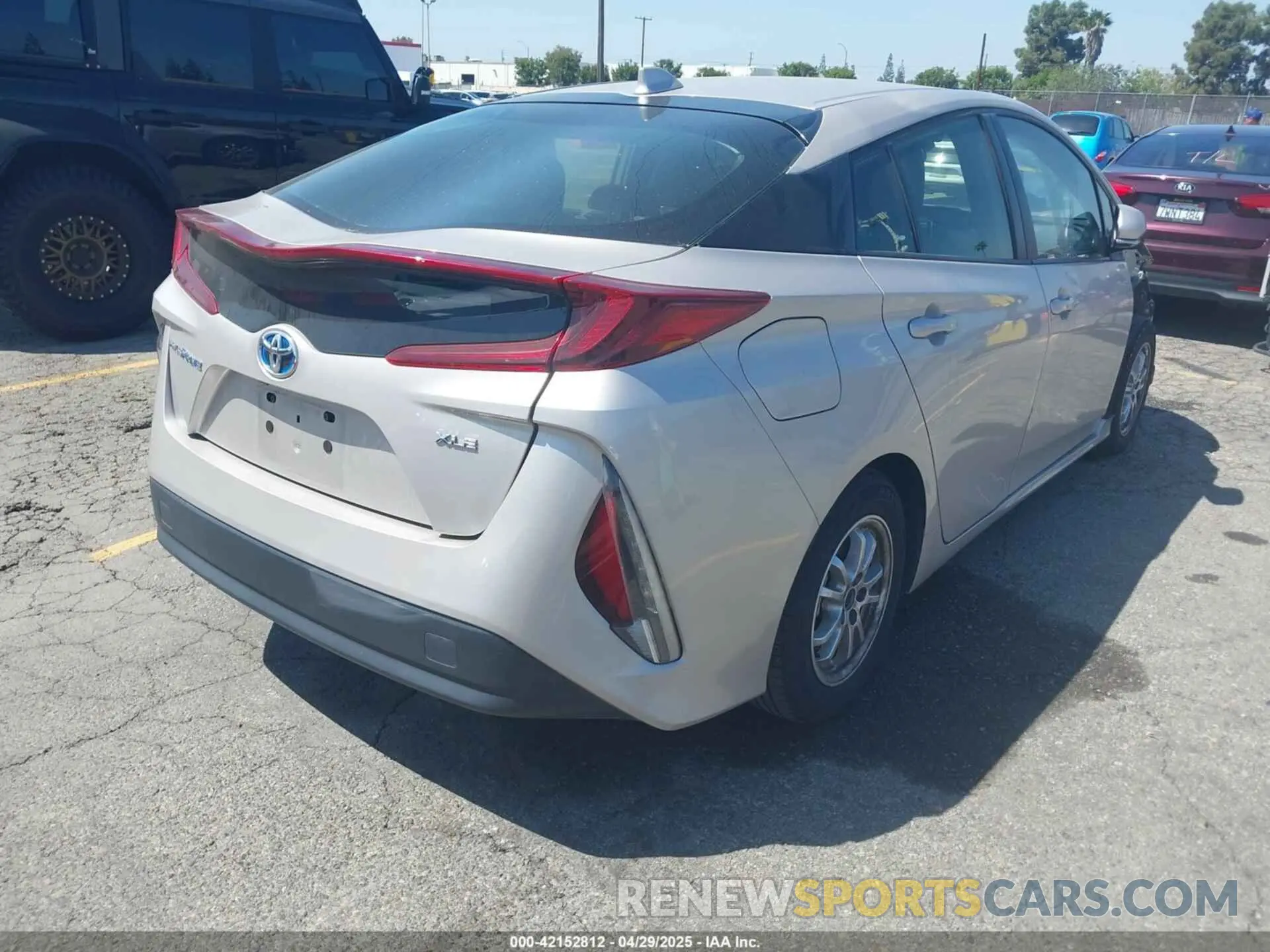 4 fotografías del automóvil dañado JTDKAMFP9N3206943 TOYOTA PRIUS PRIME 2022