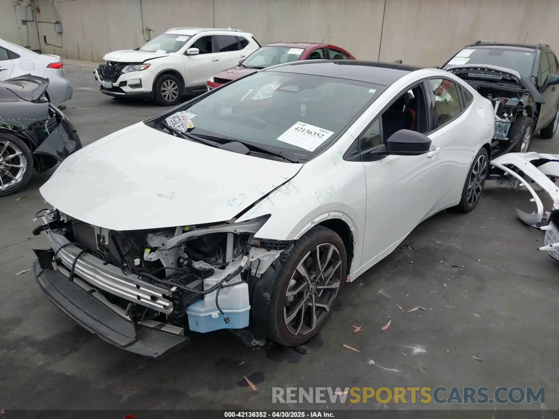 2 fotografías del automóvil dañado JTDACACU5P3000181 TOYOTA PRIUS PRIME 2023