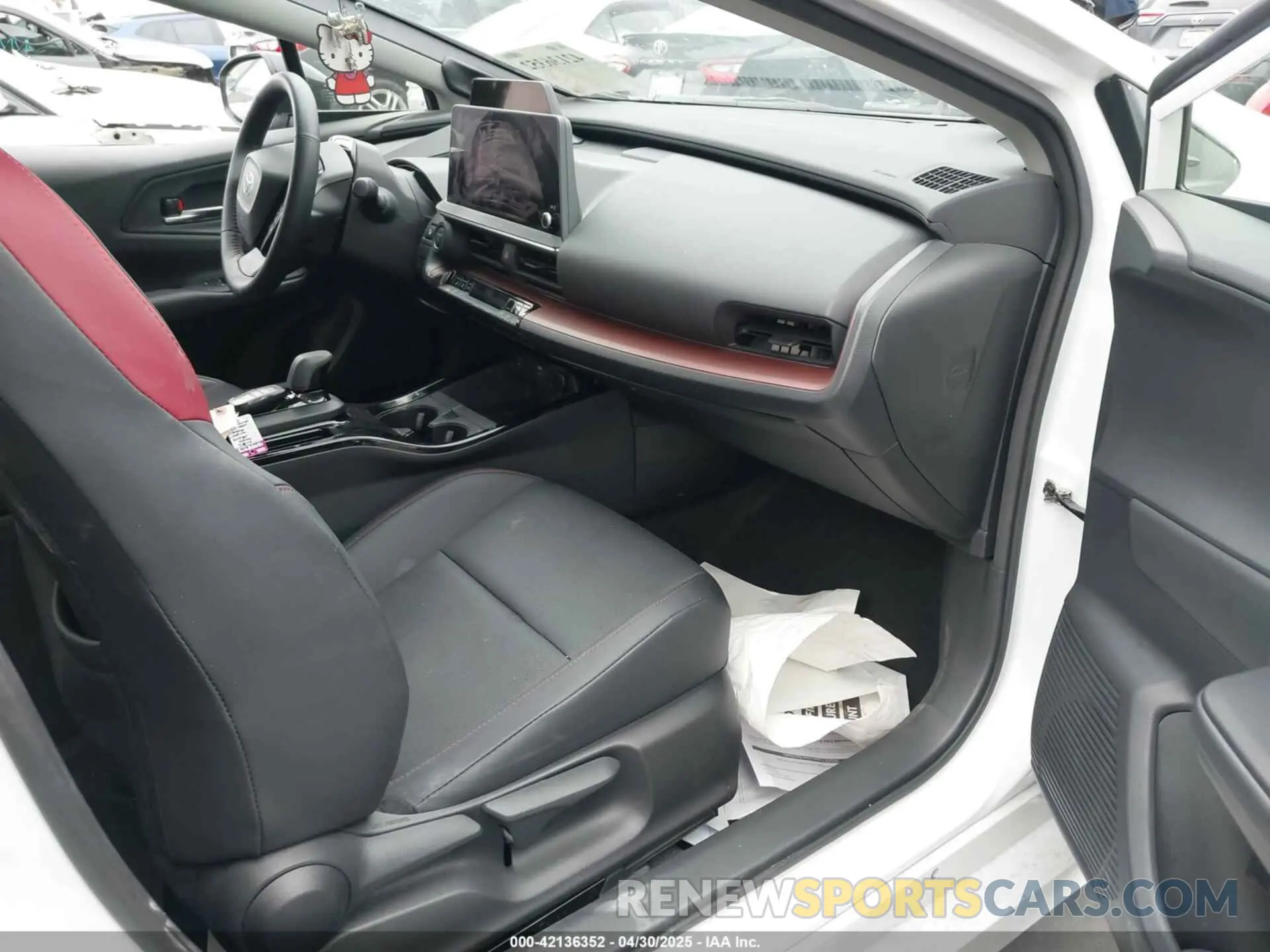 5 fotografías del automóvil dañado JTDACACU5P3000181 TOYOTA PRIUS PRIME 2023