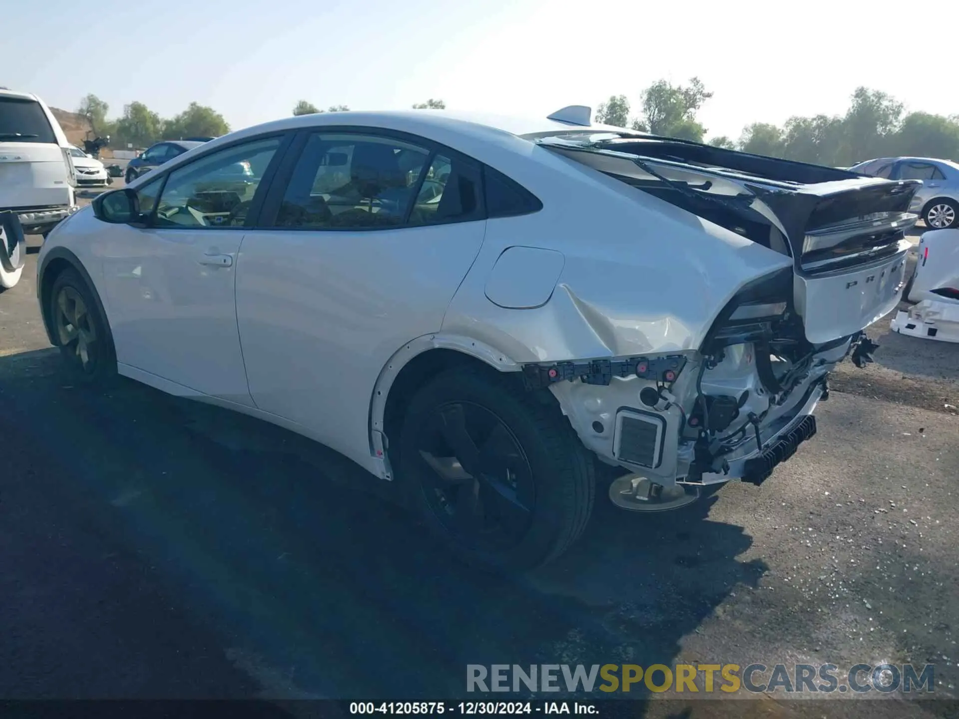 3 fotografías del automóvil dañado JTDACACU5P3004649 TOYOTA PRIUS PRIME 2023
