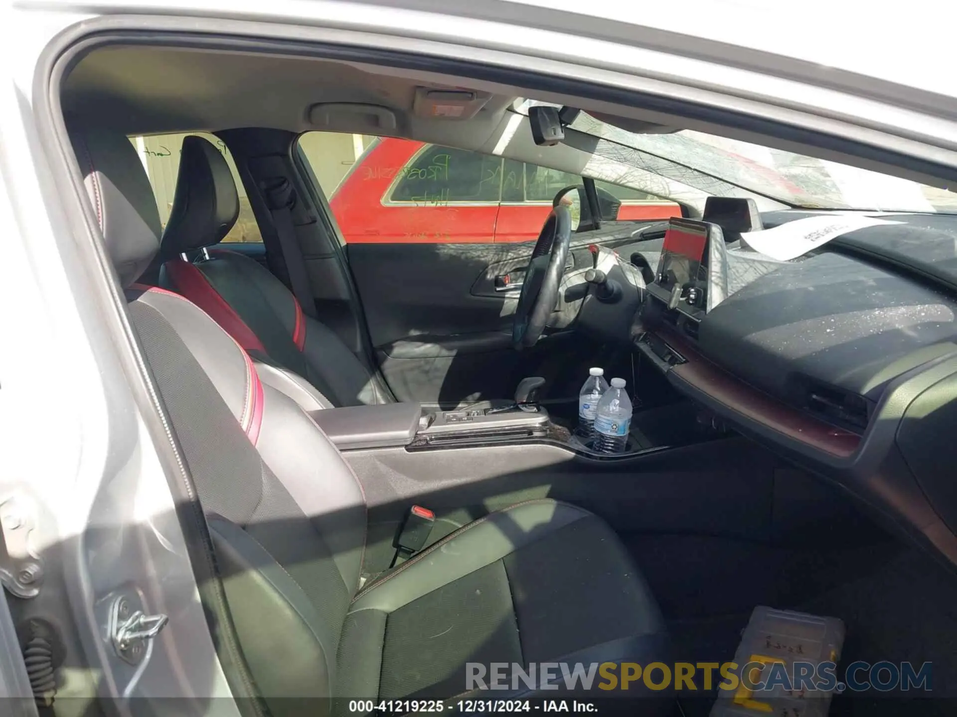 5 fotografías del automóvil dañado JTDACACU9P3002161 TOYOTA PRIUS PRIME 2023