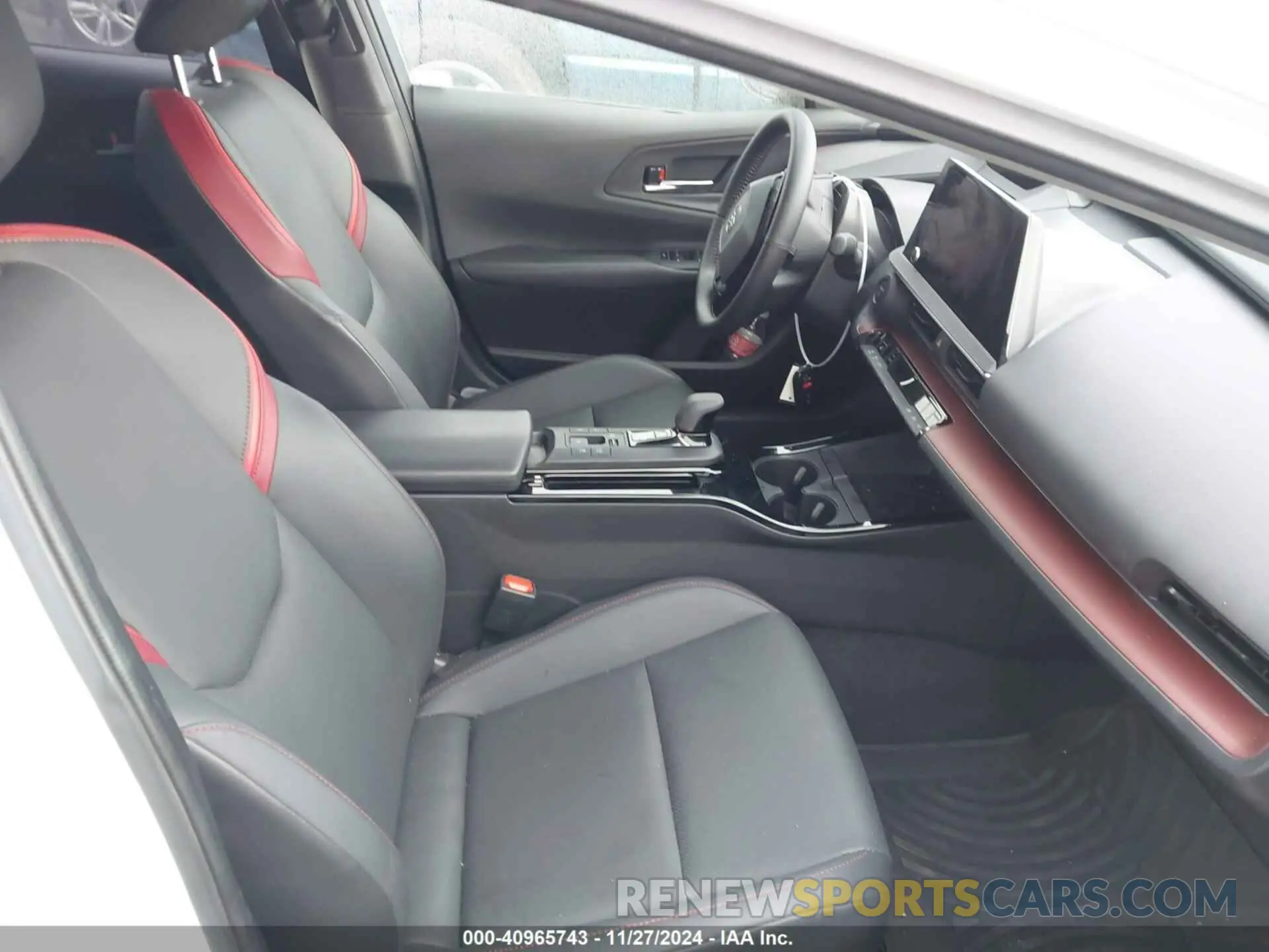 5 fotografías del automóvil dañado JTDACACUXP3002217 TOYOTA PRIUS PRIME 2023