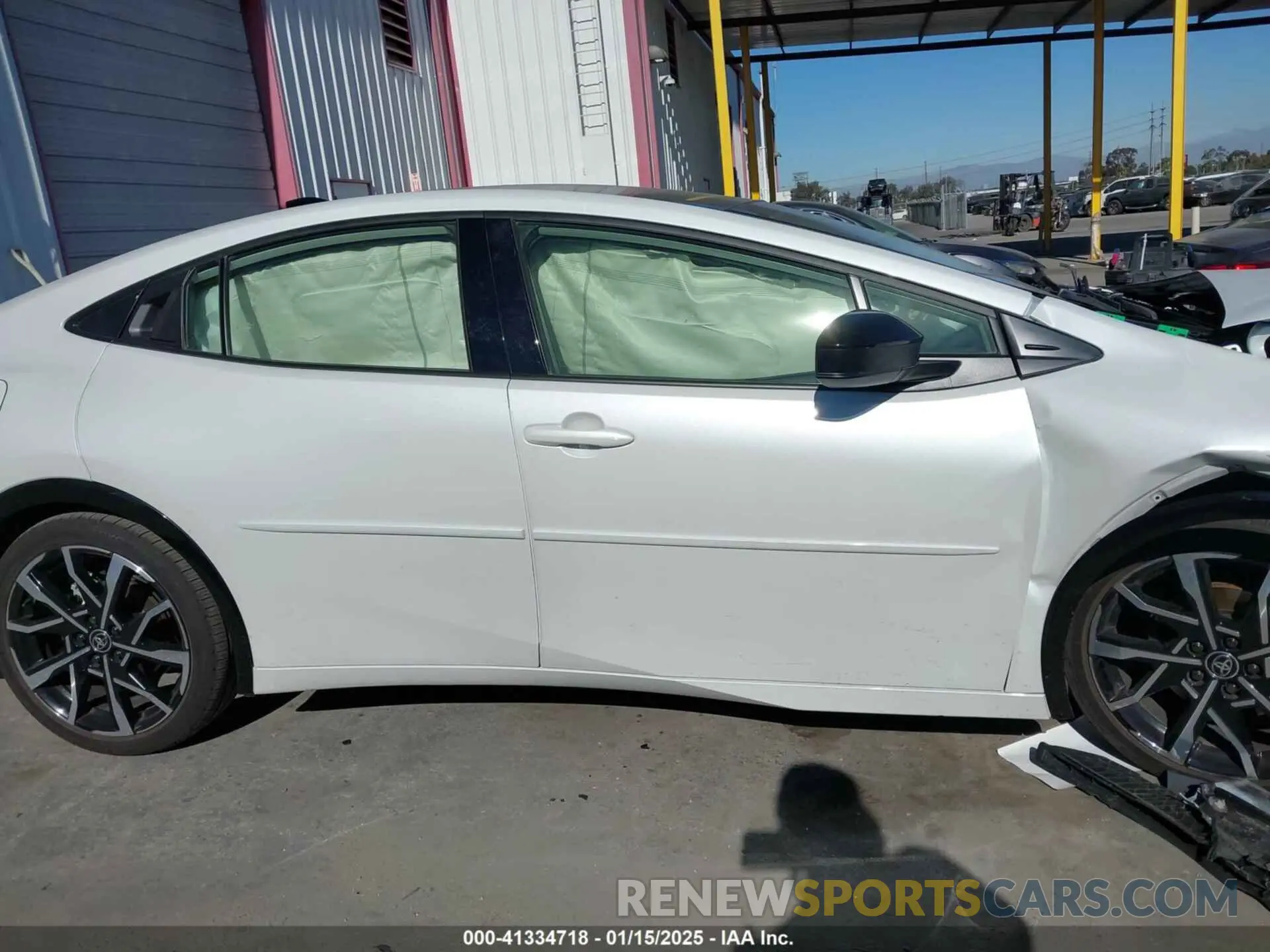 13 fotografías del automóvil dañado JTDACACU1R3012458 TOYOTA PRIUS PRIME 2024