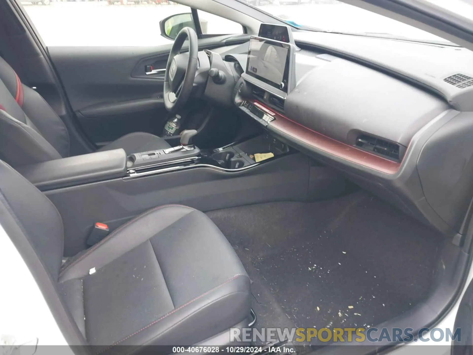 5 fotografías del automóvil dañado JTDACACU1R3017062 TOYOTA PRIUS PRIME 2024