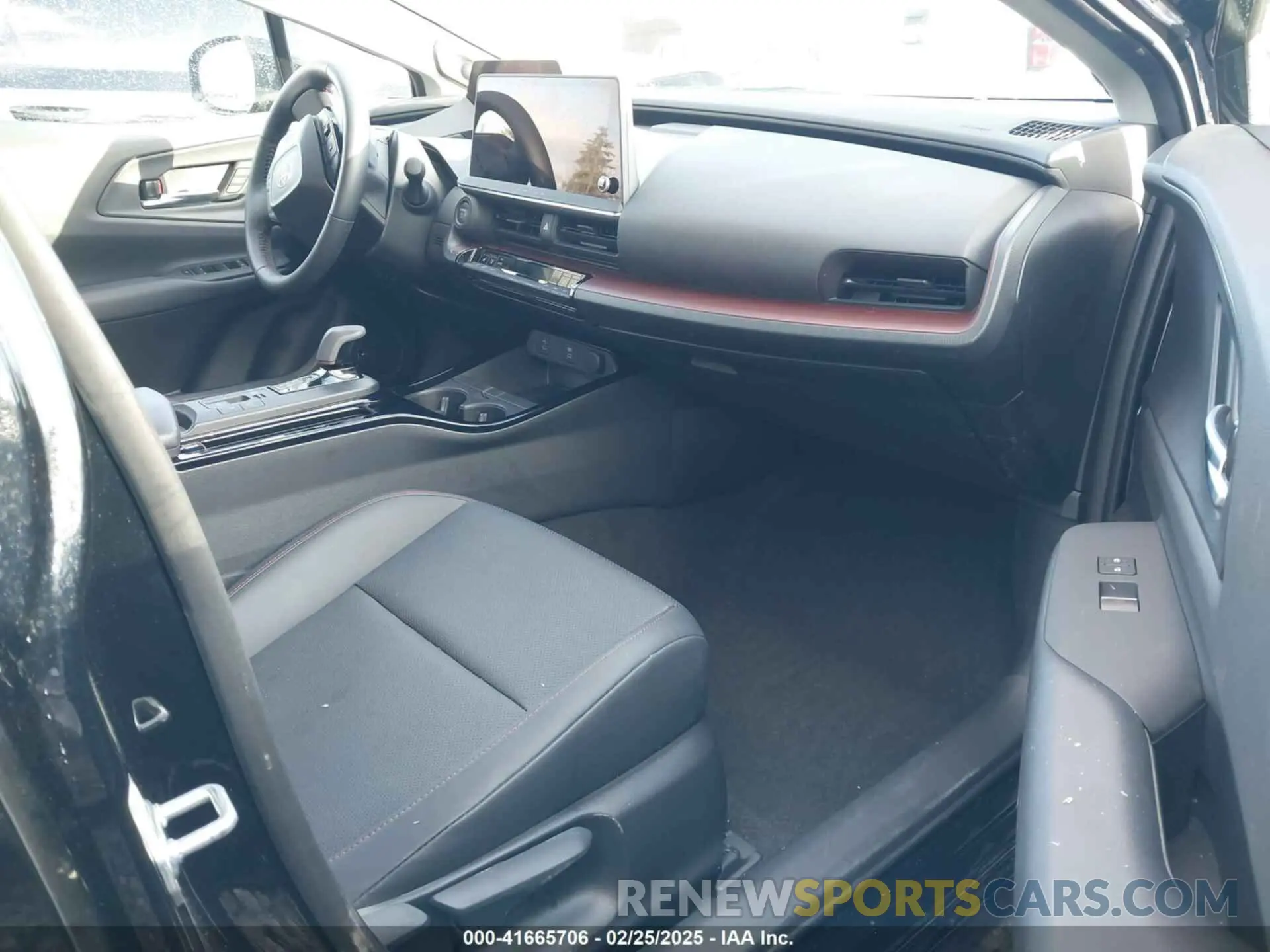5 fotografías del automóvil dañado JTDACACU1R3017238 TOYOTA PRIUS PRIME 2024
