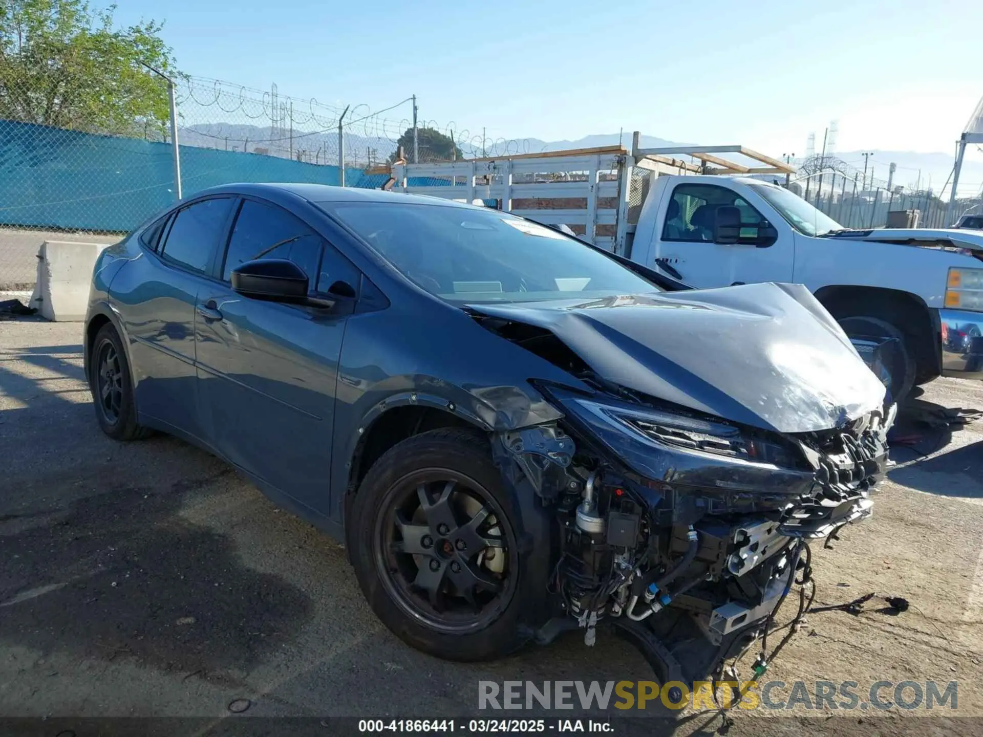 1 fotografías del automóvil dañado JTDACACU4R3013796 TOYOTA PRIUS PRIME 2024