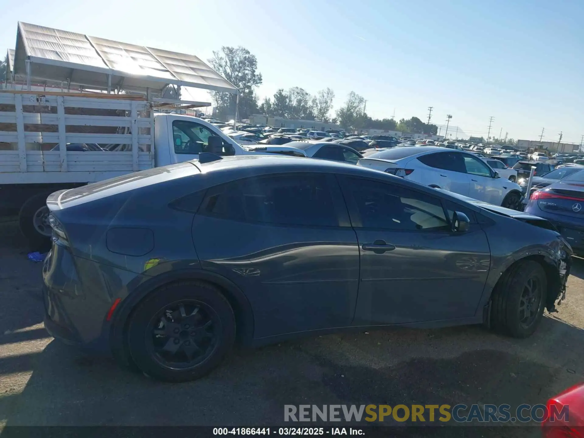 14 fotografías del automóvil dañado JTDACACU4R3013796 TOYOTA PRIUS PRIME 2024