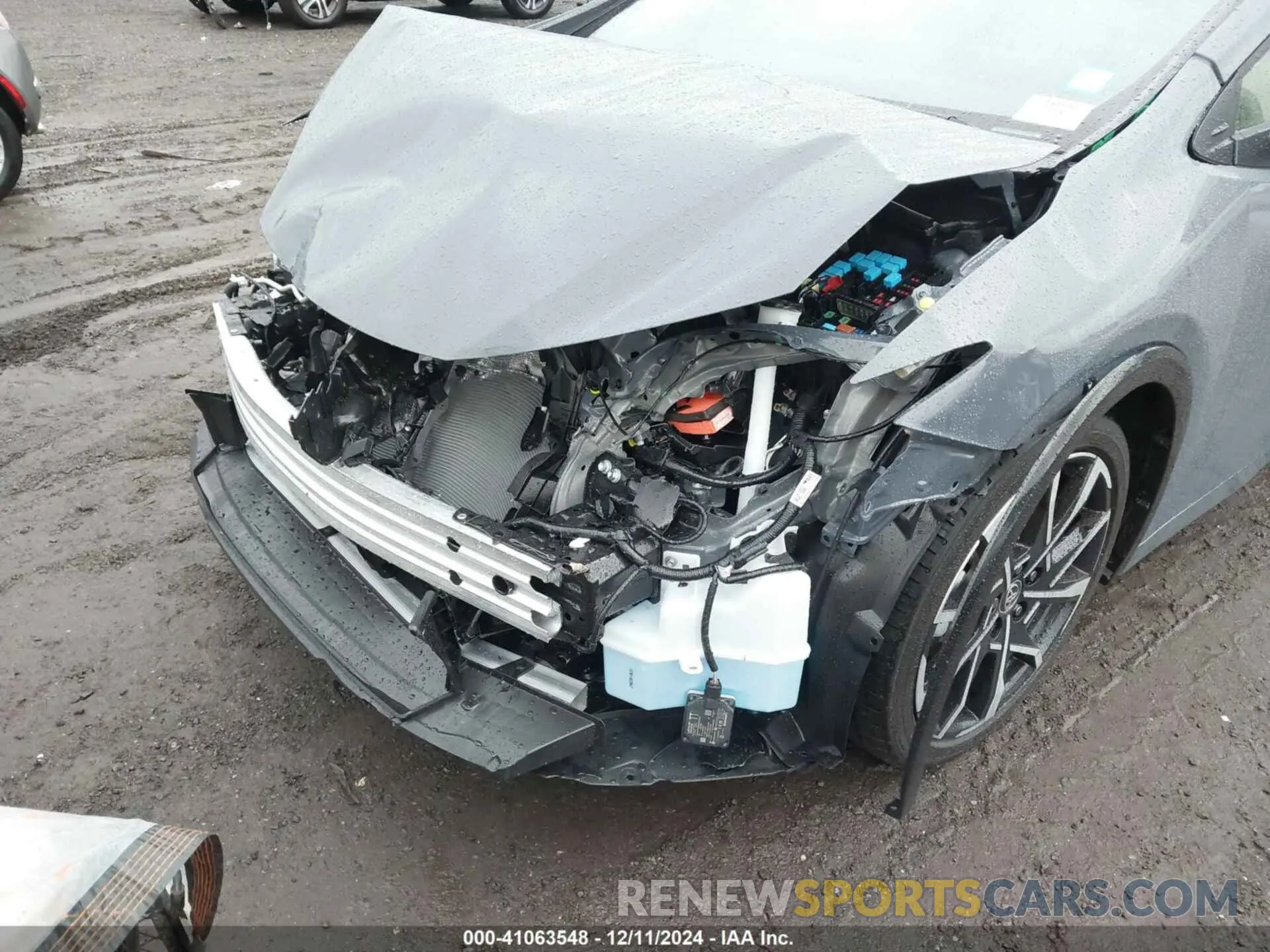 6 fotografías del automóvil dañado JTDACACU7R3032584 TOYOTA PRIUS PRIME 2024