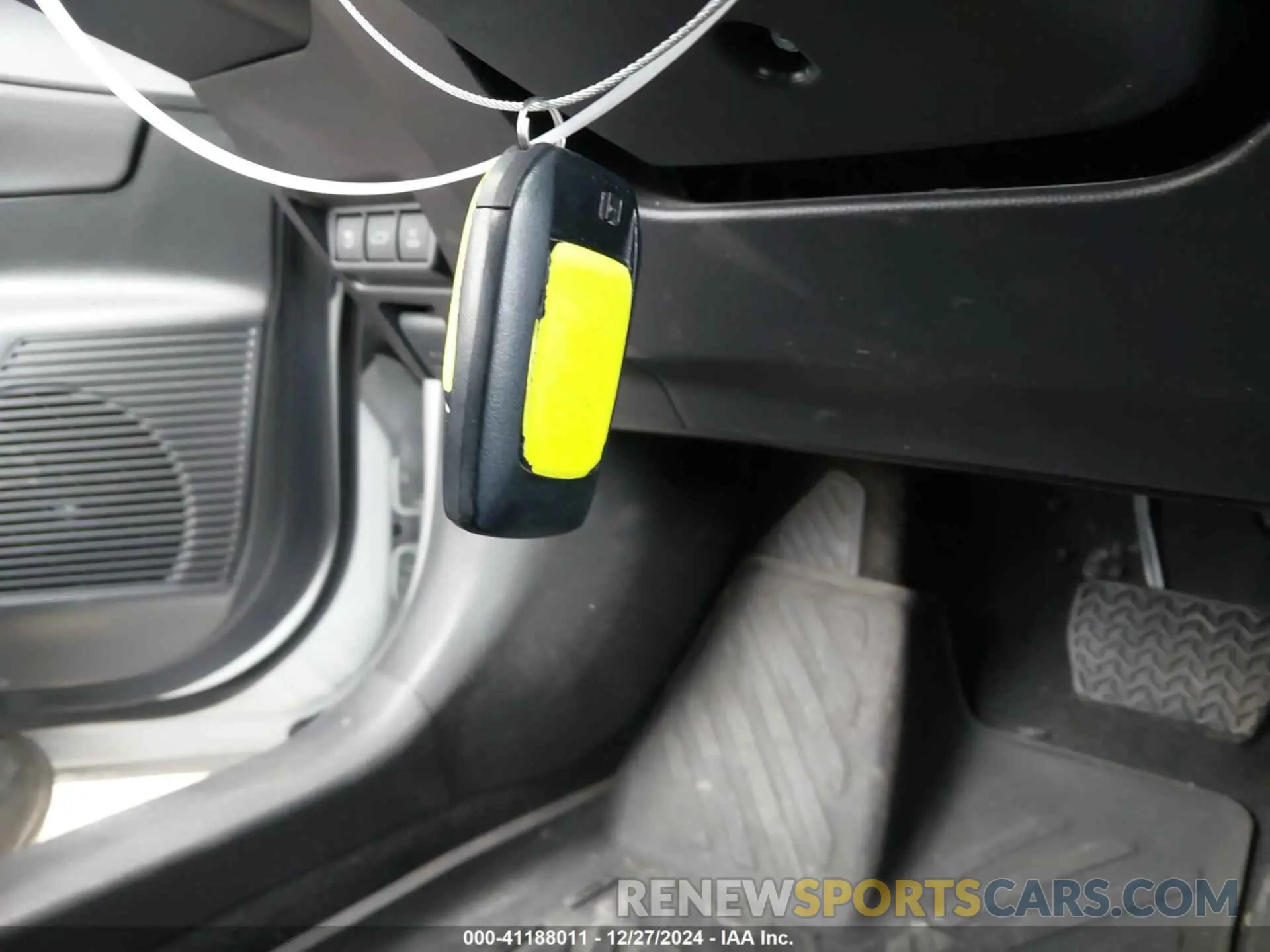 11 fotografías del automóvil dañado JTDACACU9R3014264 TOYOTA PRIUS PRIME 2024