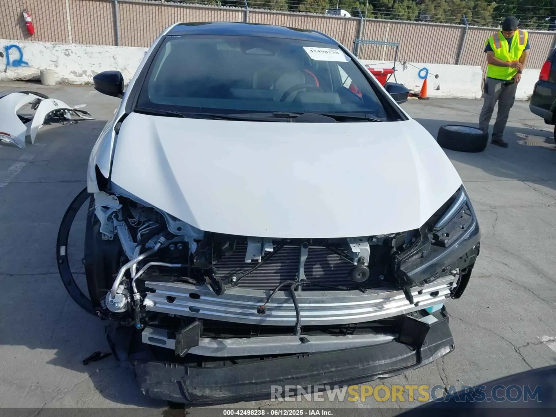 13 fotografías del automóvil dañado JTDACACU9R3023174 TOYOTA PRIUS PRIME 2024