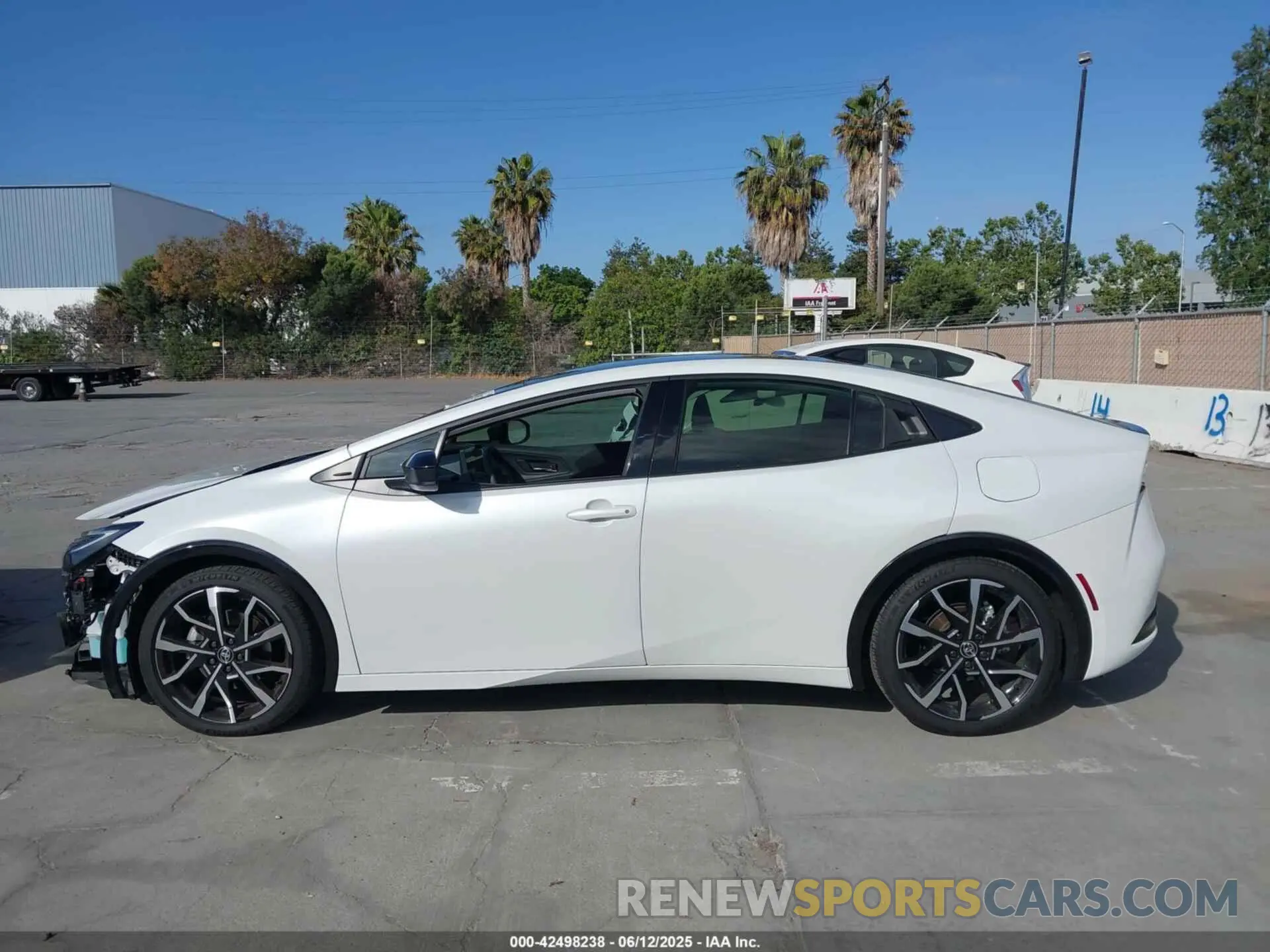 15 fotografías del automóvil dañado JTDACACU9R3023174 TOYOTA PRIUS PRIME 2024