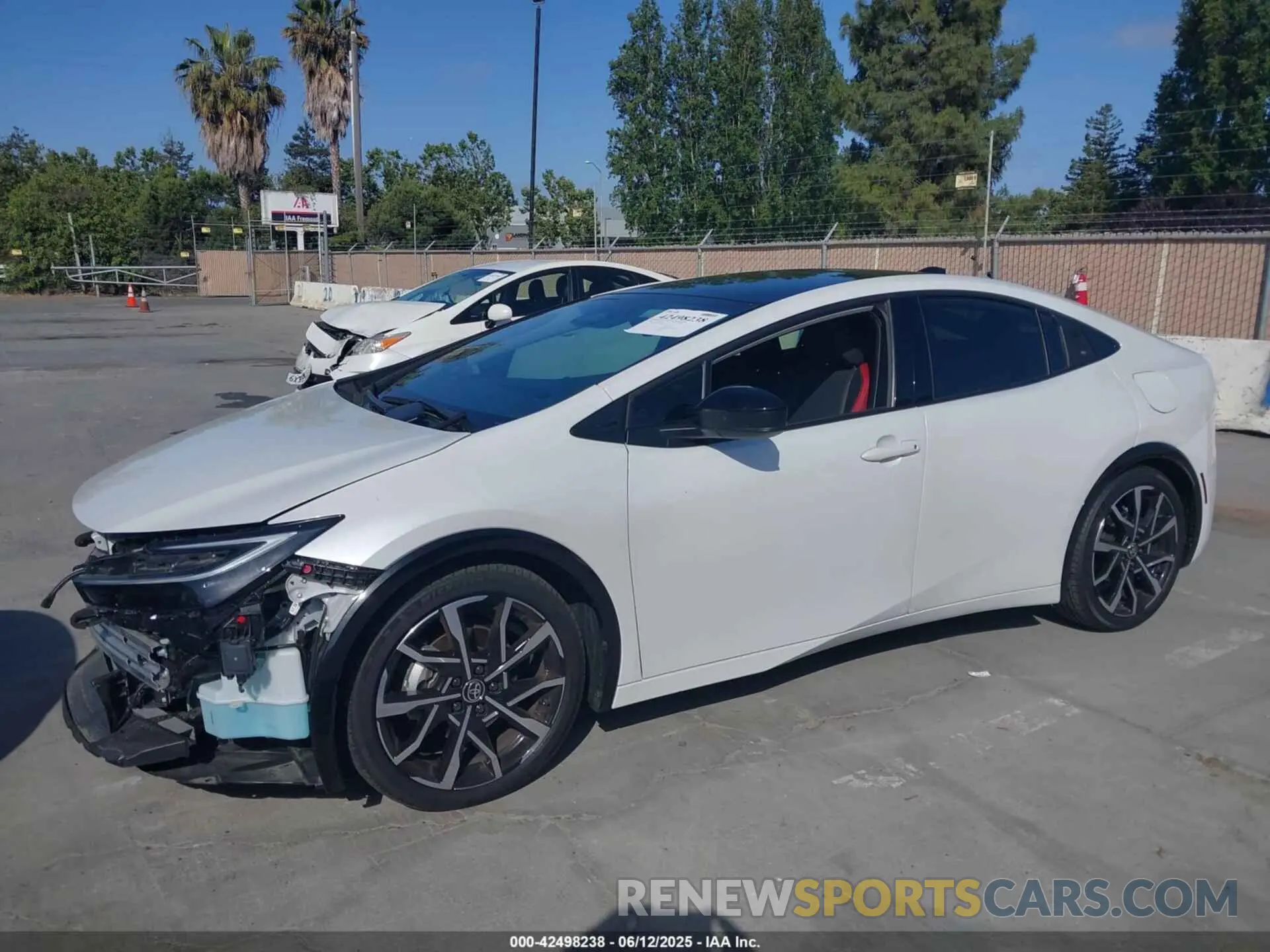 6 fotografías del automóvil dañado JTDACACU9R3023174 TOYOTA PRIUS PRIME 2024