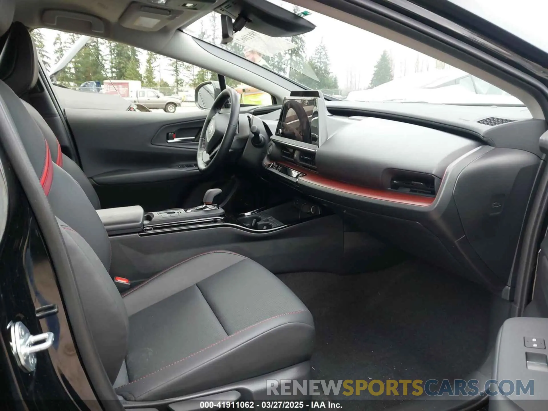 5 fotografías del automóvil dañado JTDACACUXR3019263 TOYOTA PRIUS PRIME 2024