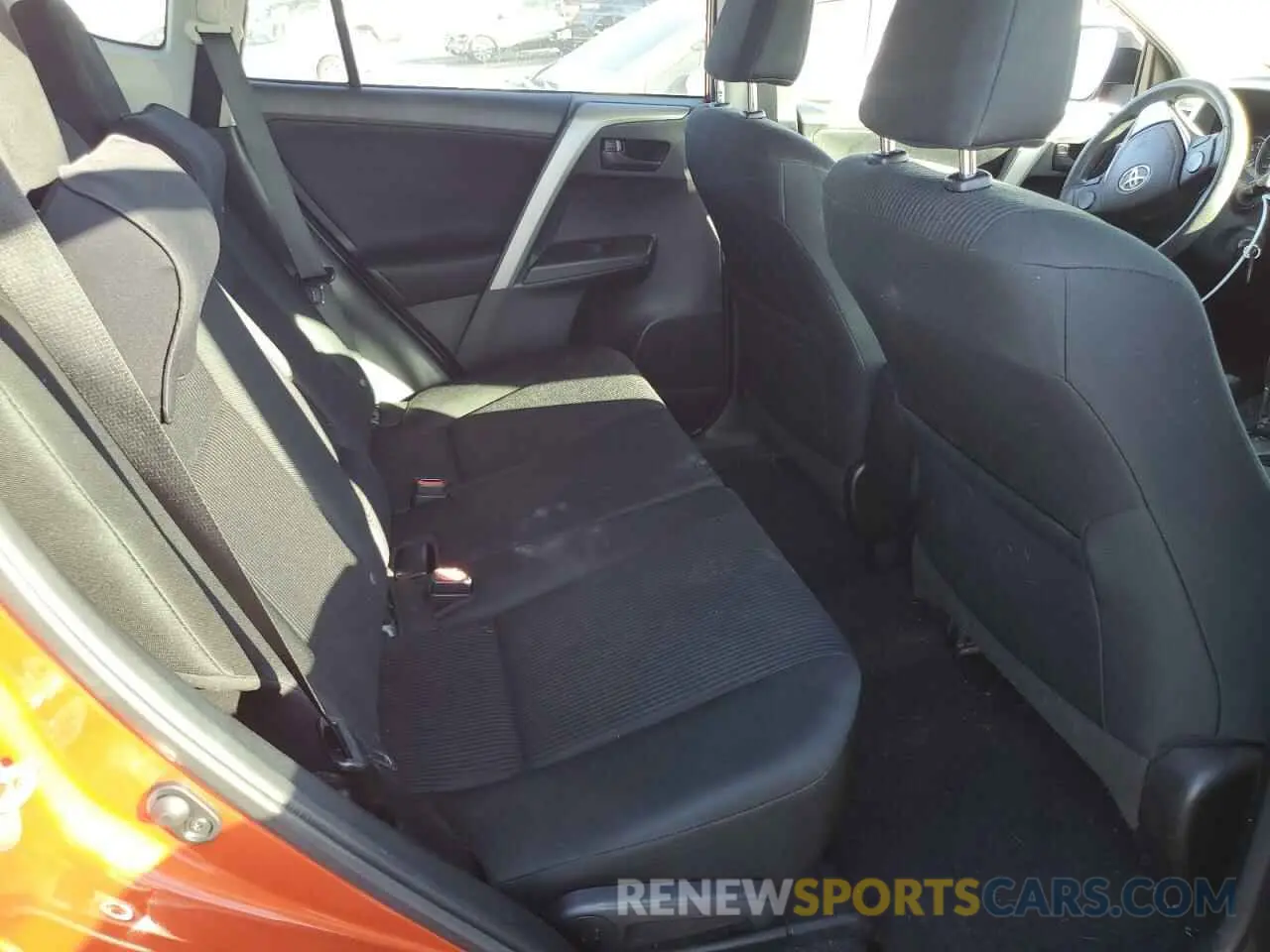 10 fotografías del automóvil dañado 2T3BFREV1GW481303 TOYOTA RAV4 2016