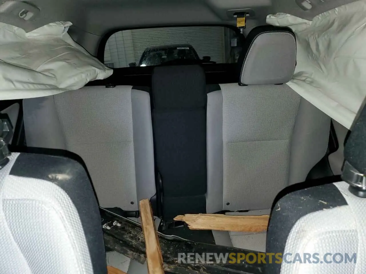 10 fotografías del automóvil dañado JTMRFREV2HD216516 TOYOTA RAV4 2017