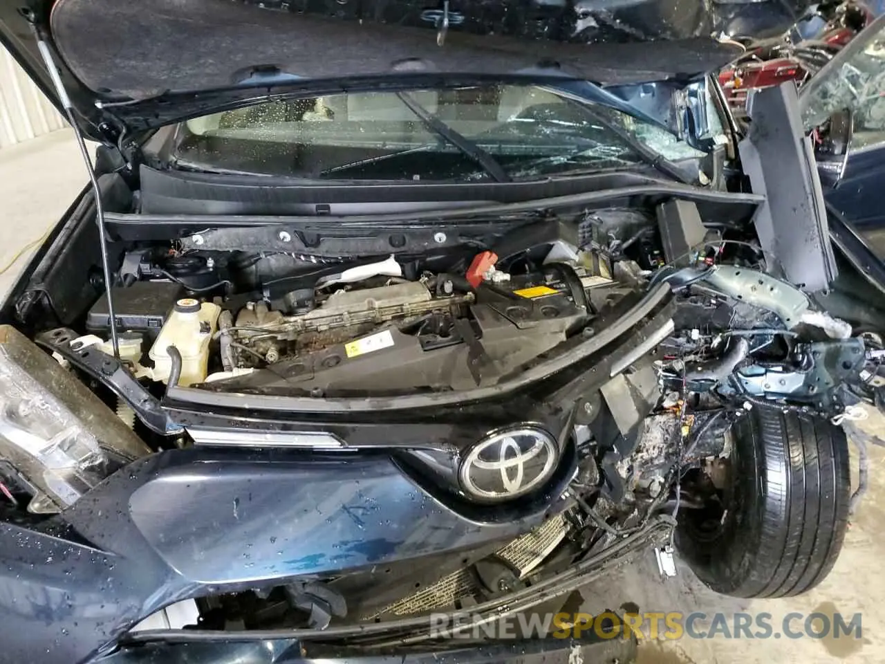 12 fotografías del automóvil dañado JTMRFREV2HD216516 TOYOTA RAV4 2017