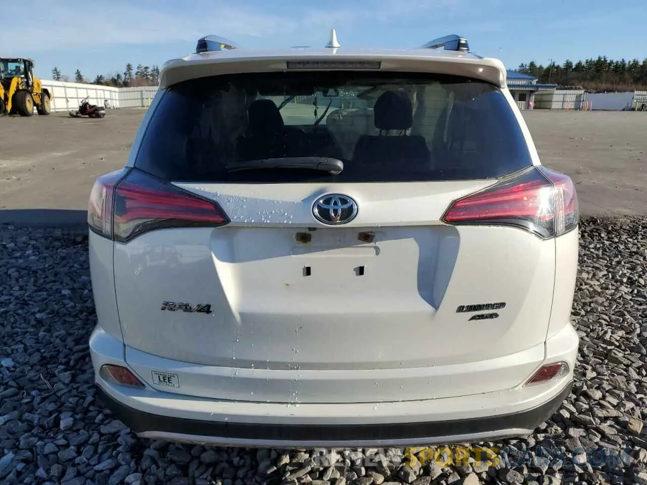 6 fotografías del automóvil dañado JTMDFREV1JJ251114 TOYOTA RAV4 2018