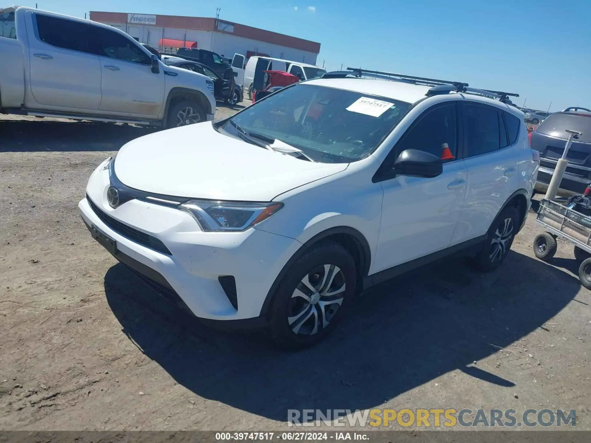 2 fotografías del automóvil dañado JTMZFREVXJJ155505 TOYOTA RAV4 2018