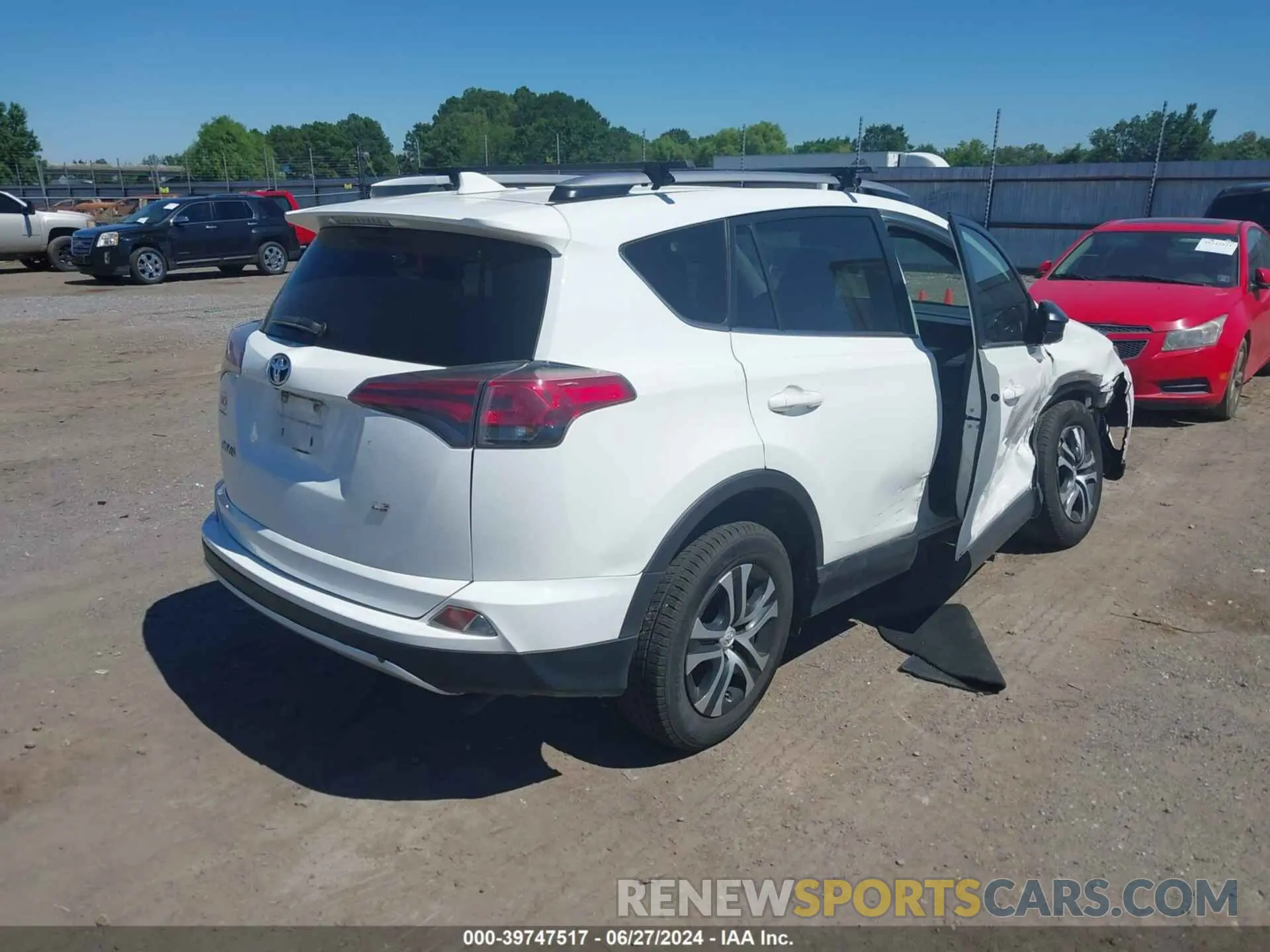 4 fotografías del automóvil dañado JTMZFREVXJJ155505 TOYOTA RAV4 2018