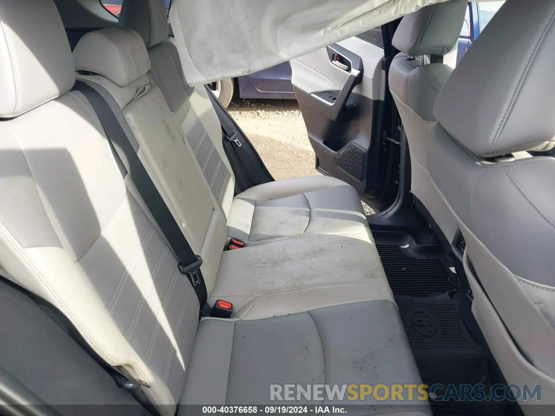 8 fotografías del automóvil dañado 2T3A1RFV0KW043552 TOYOTA RAV4 2019