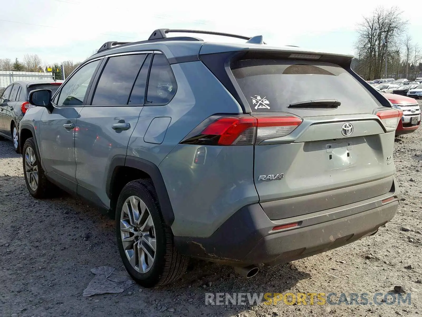 3 fotografías del automóvil dañado 2T3A1RFV0KW049769 TOYOTA RAV4 2019