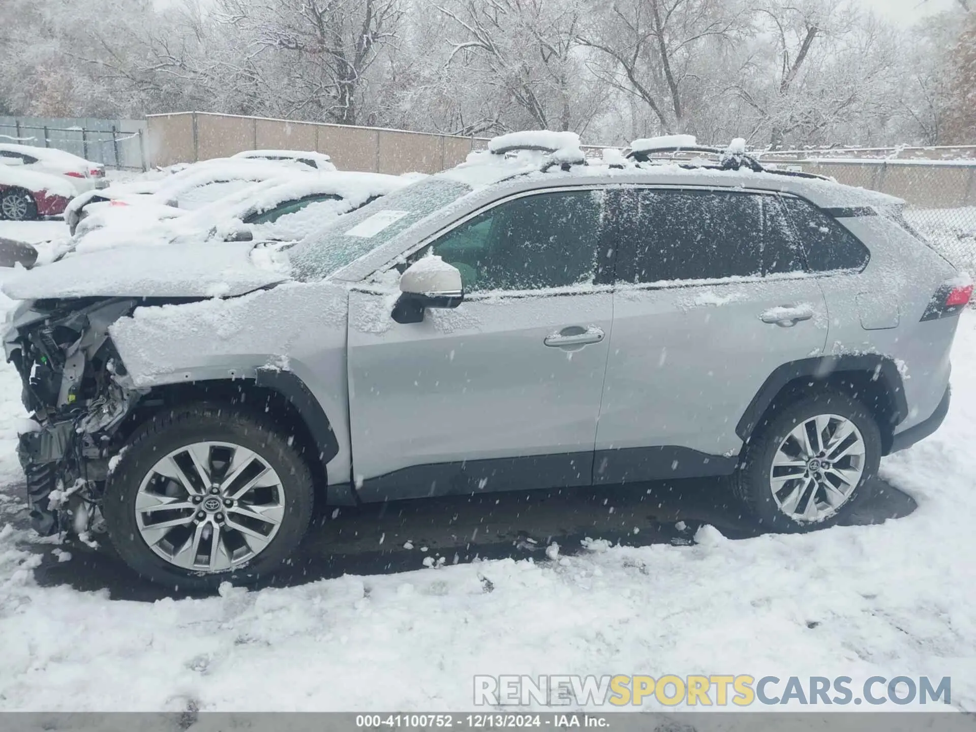 15 fotografías del automóvil dañado 2T3A1RFV1KW038490 TOYOTA RAV4 2019