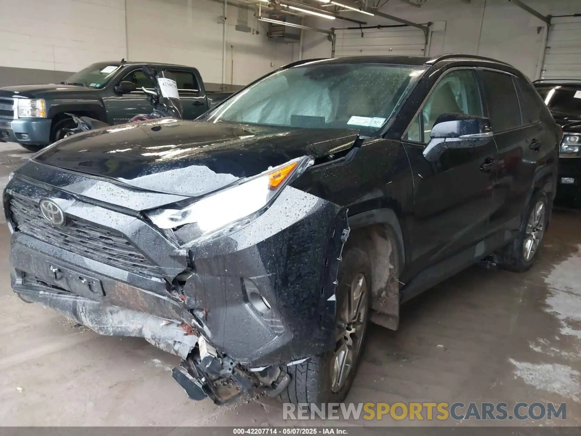 2 fotografías del automóvil dañado 2T3A1RFV3KC047290 TOYOTA RAV4 2019