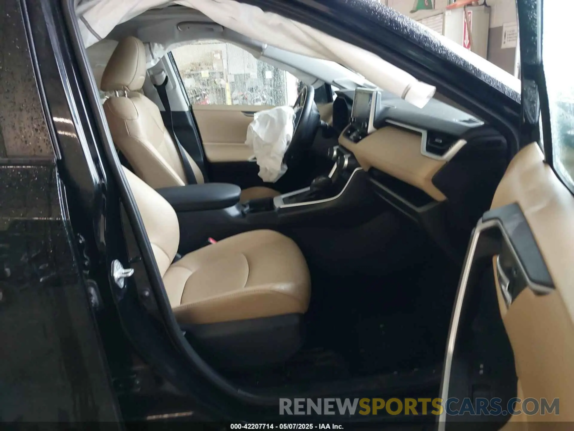 5 fotografías del automóvil dañado 2T3A1RFV3KC047290 TOYOTA RAV4 2019