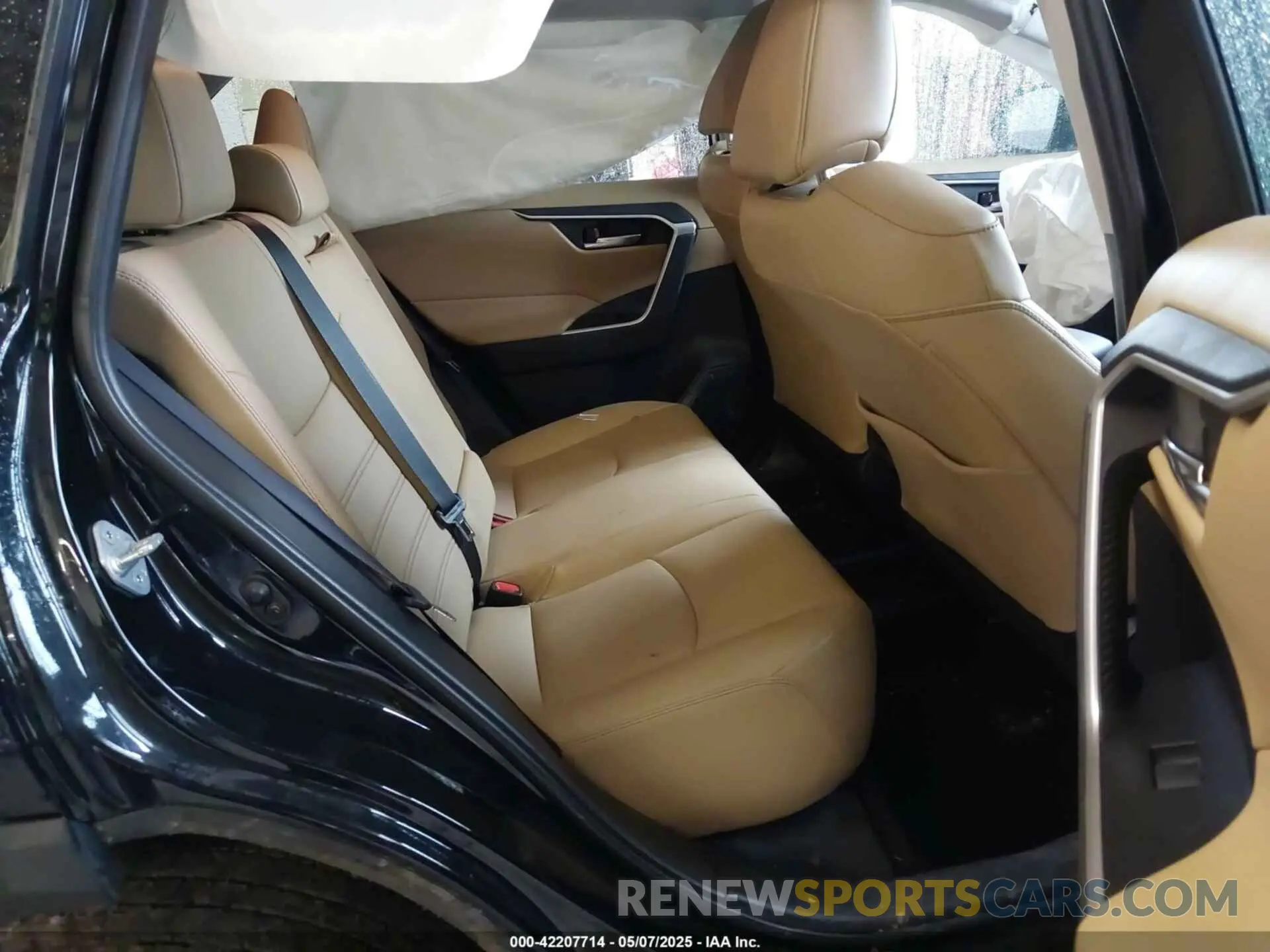 8 fotografías del automóvil dañado 2T3A1RFV3KC047290 TOYOTA RAV4 2019