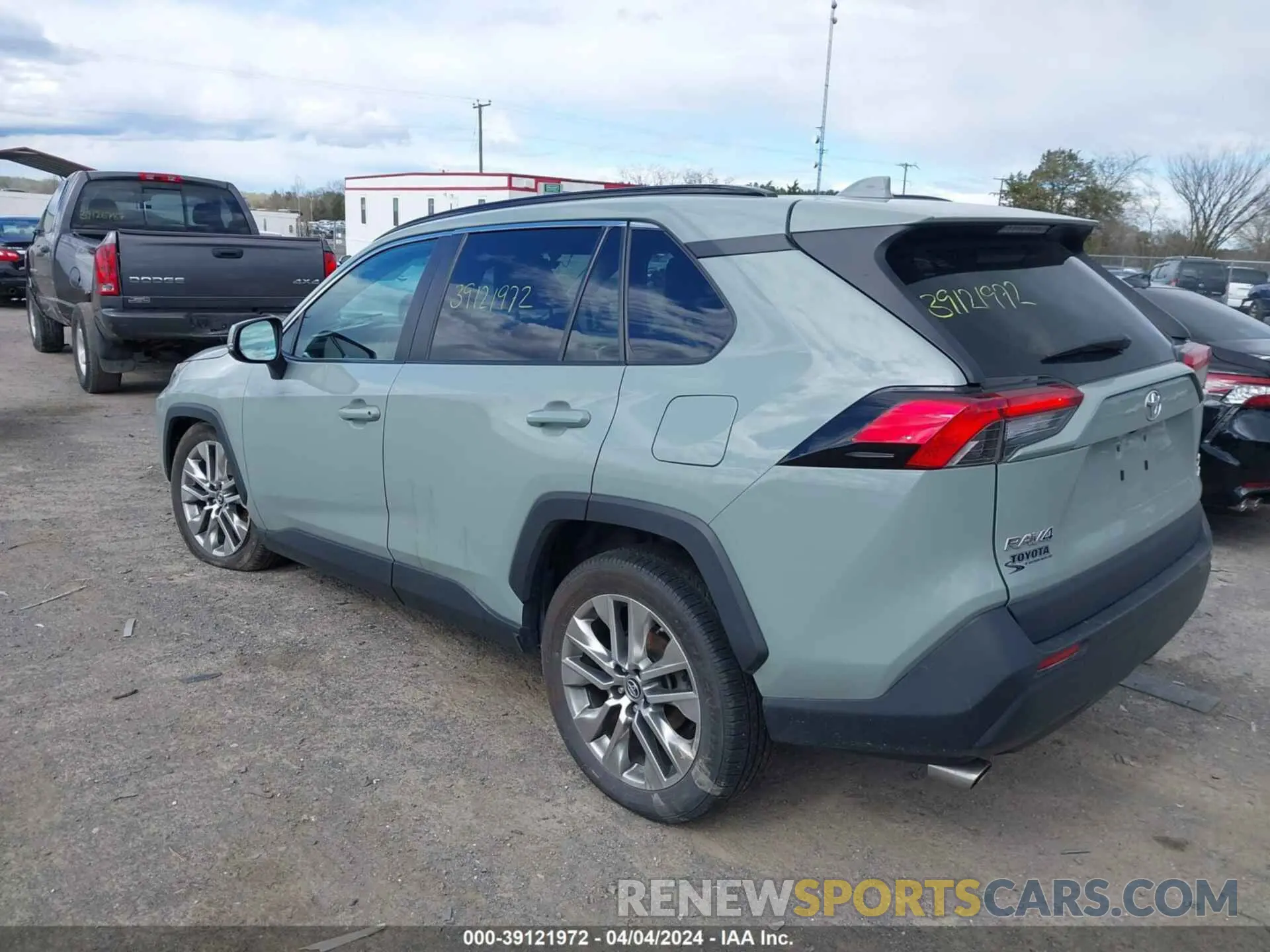 3 fotografías del automóvil dañado 2T3A1RFV3KW045053 TOYOTA RAV4 2019