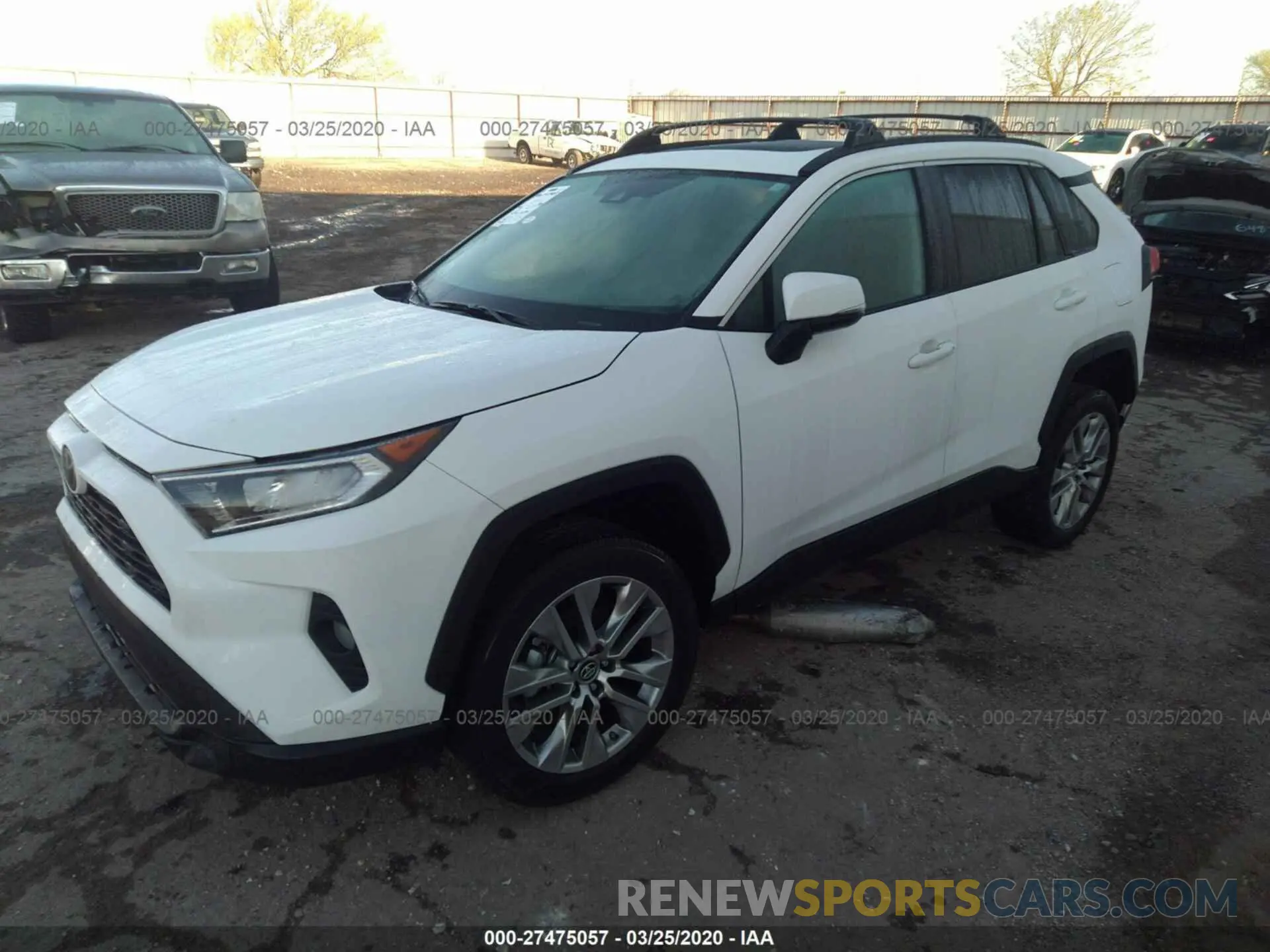 2 fotografías del automóvil dañado 2T3A1RFV3KW046185 TOYOTA RAV4 2019