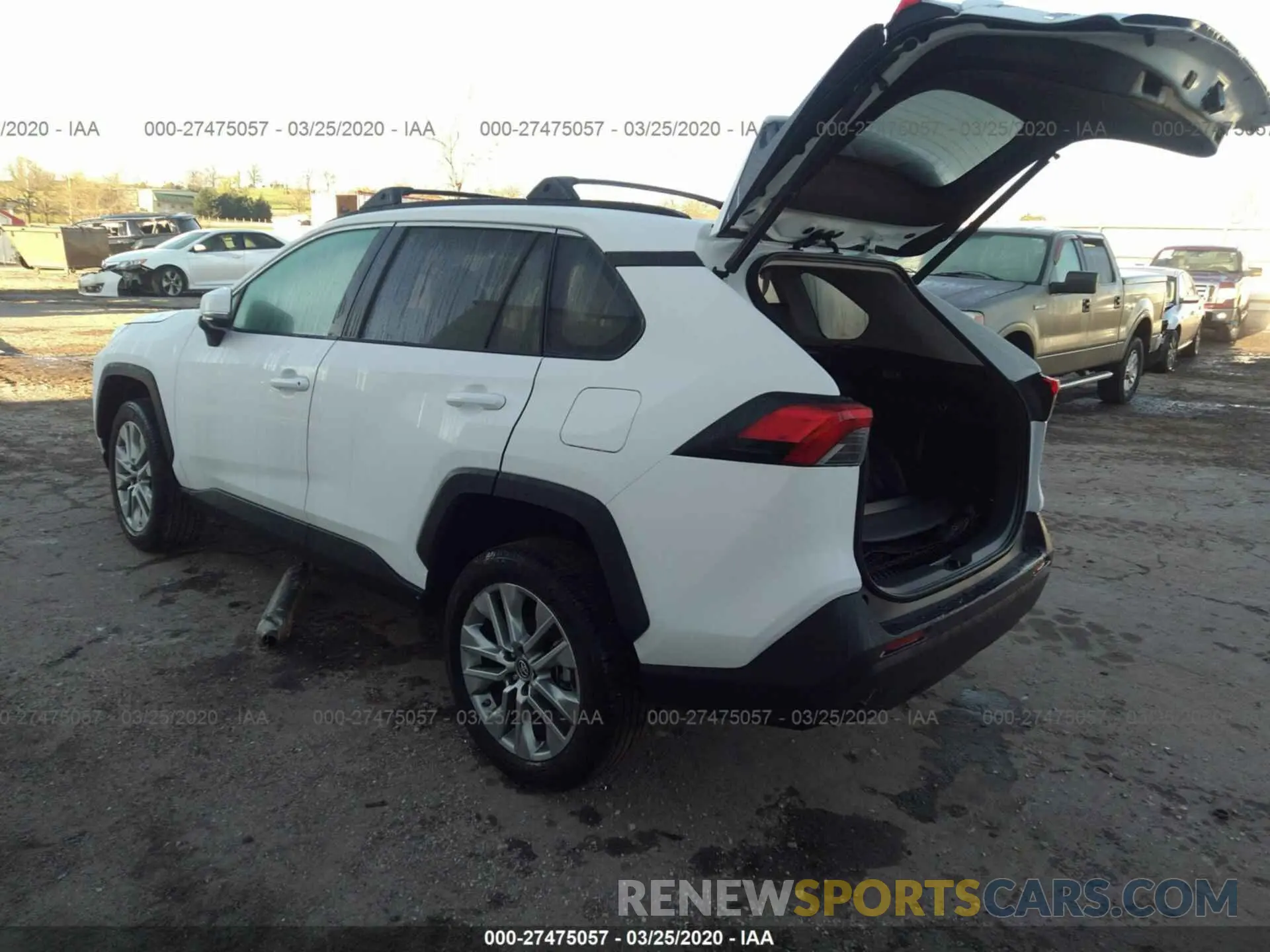 3 fotografías del automóvil dañado 2T3A1RFV3KW046185 TOYOTA RAV4 2019